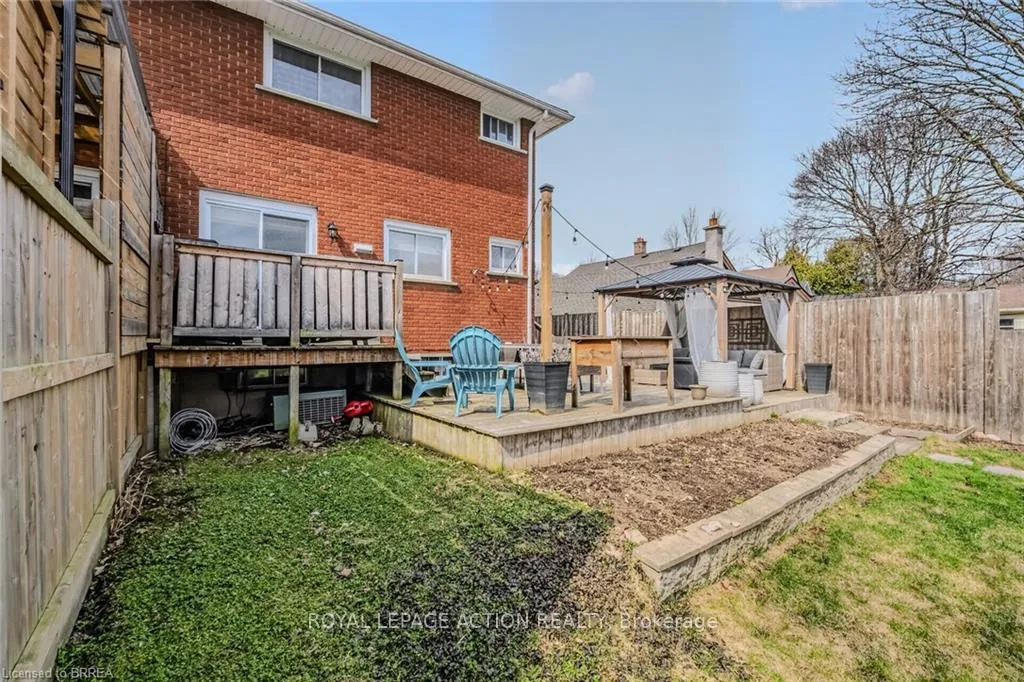 Photo 37 of Unit A, 31 Market Street, Brant, Paris — HOMEH