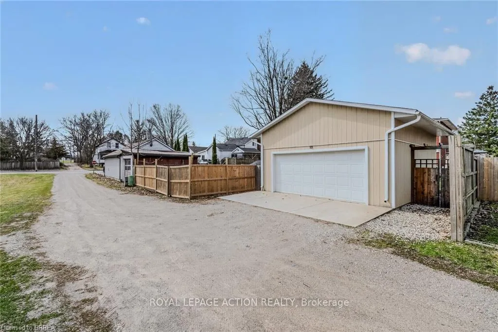 Photo 42 of Unit A, 31 Market Street, Brant, Paris — HOMEH