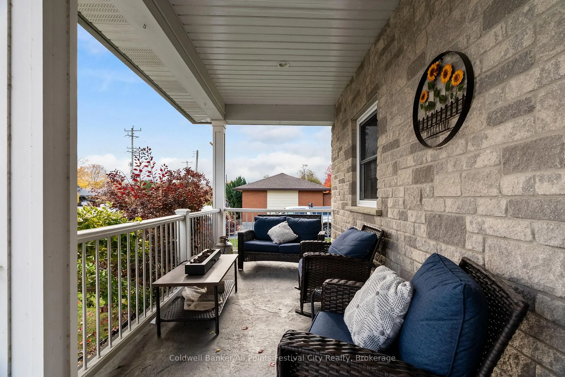 Photo 3 of 217 Britannia Road E, Goderich, Goderich (Town) — HOMEH