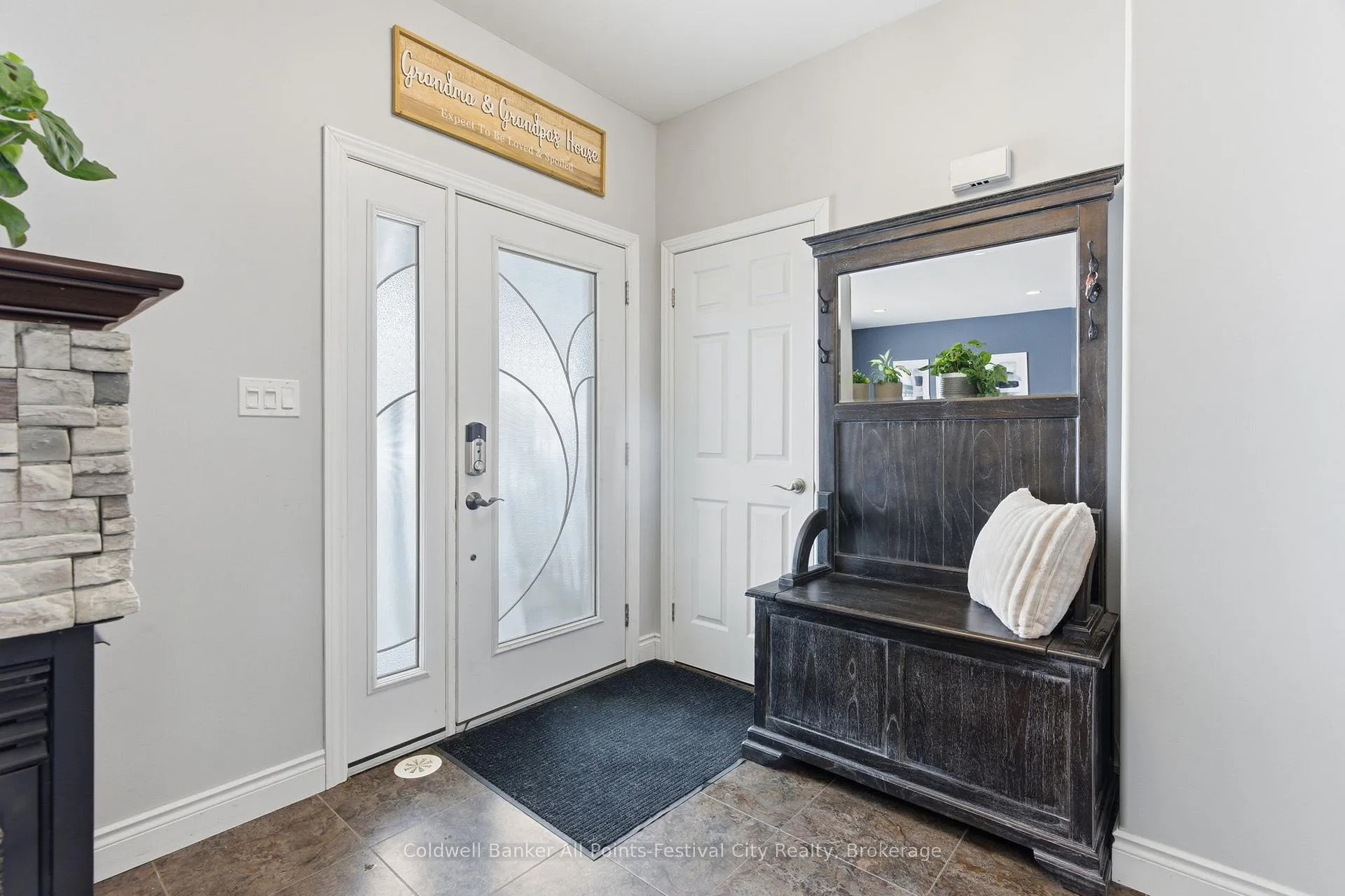 Photo 5 of 217 Britannia Road E, Goderich, Goderich (Town) — HOMEH