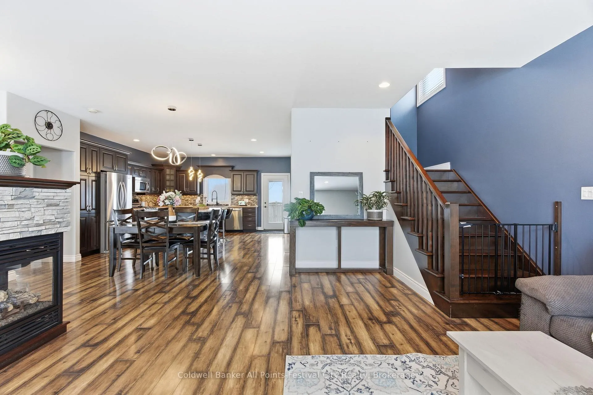 Photo 10 of 217 Britannia Road E, Goderich, Goderich (Town) — HOMEH