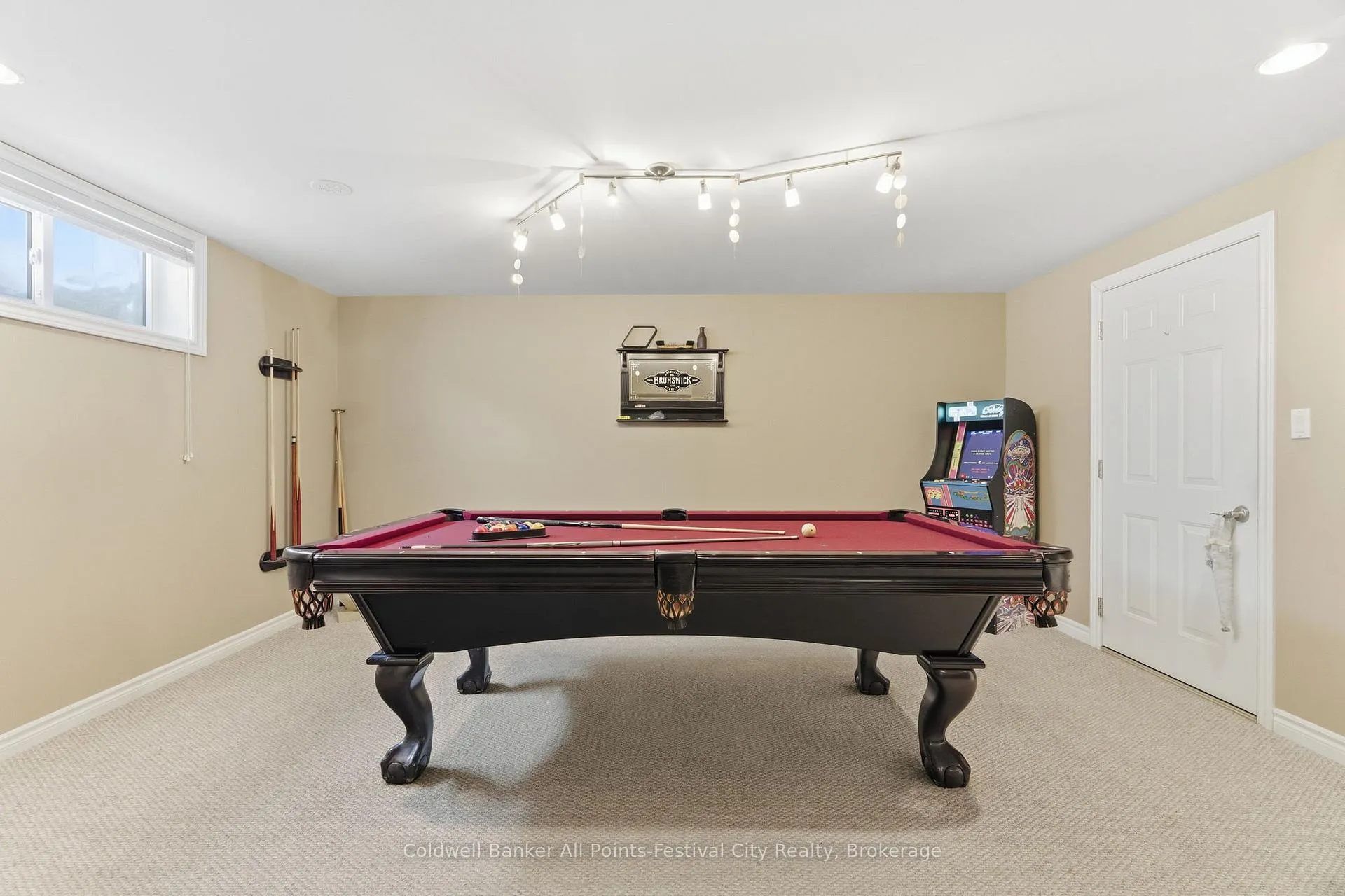 Photo 36 of 217 Britannia Road E, Goderich, Goderich (Town) — HOMEH