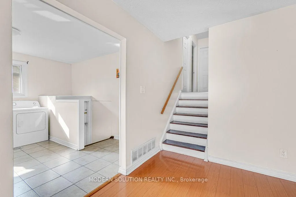 Photo 10 of 142 Mill Street N, Brampton, Downtown Brampton — HOMEH