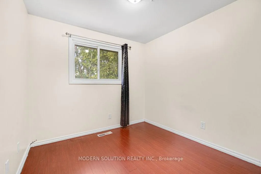 Photo 15 of 142 Mill Street N, Brampton, Downtown Brampton — HOMEH