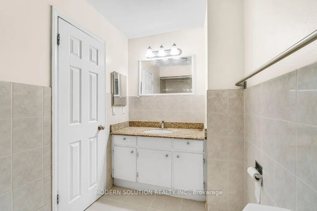 Photo 17 of 142 Mill Street N, Brampton, Downtown Brampton — HOMEH