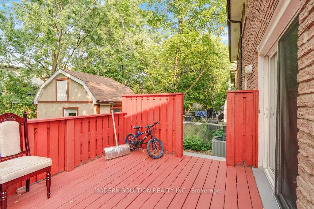 Photo 21 of 142 Mill Street N, Brampton, Downtown Brampton — HOMEH