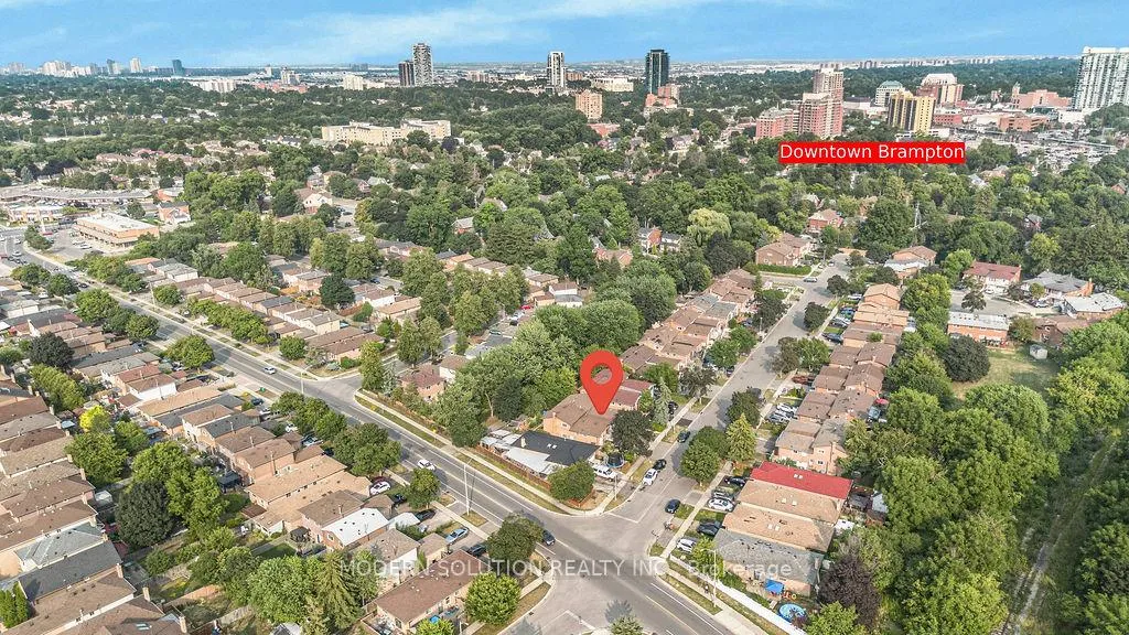 Photo 22 of 142 Mill Street N, Brampton, Downtown Brampton — HOMEH