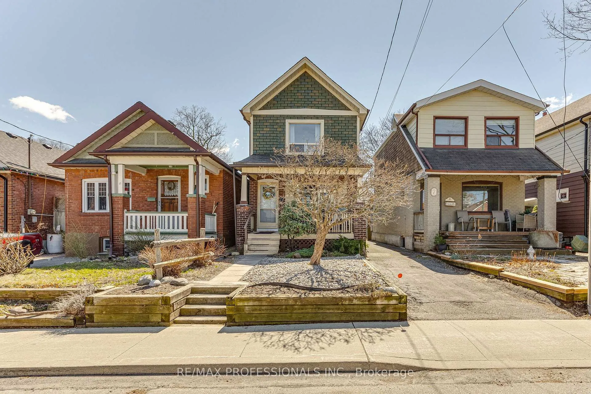 Photo 2 of 9 Orley Avenue, Toronto, Woodbine-Lumsden — HOMEH