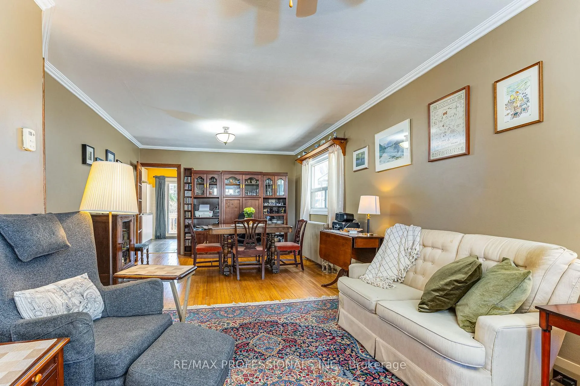 Photo 7 of 9 Orley Avenue, Toronto, Woodbine-Lumsden — HOMEH