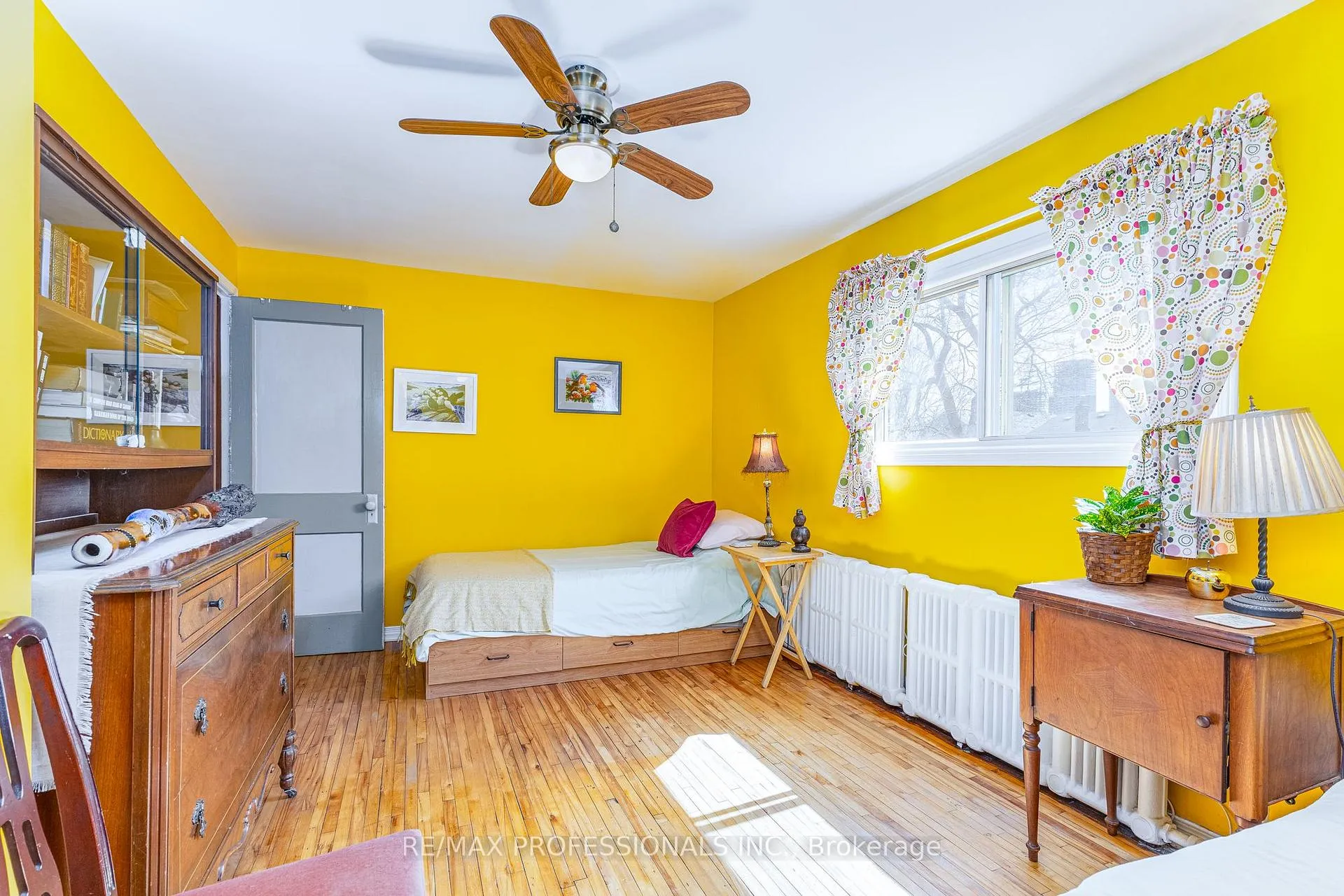 Photo 17 of 9 Orley Avenue, Toronto, Woodbine-Lumsden — HOMEH