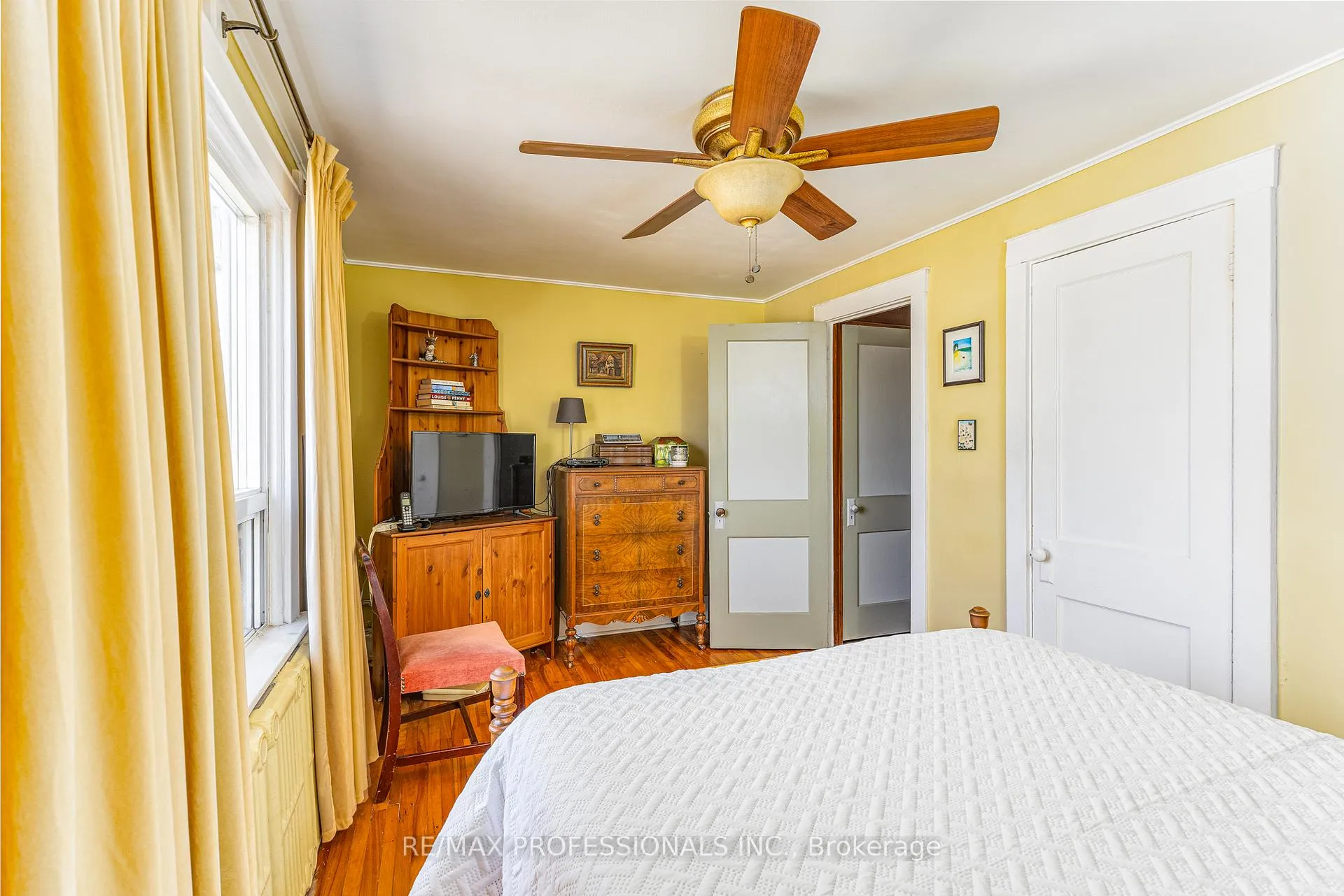 Photo 21 of 9 Orley Avenue, Toronto, Woodbine-Lumsden — HOMEH