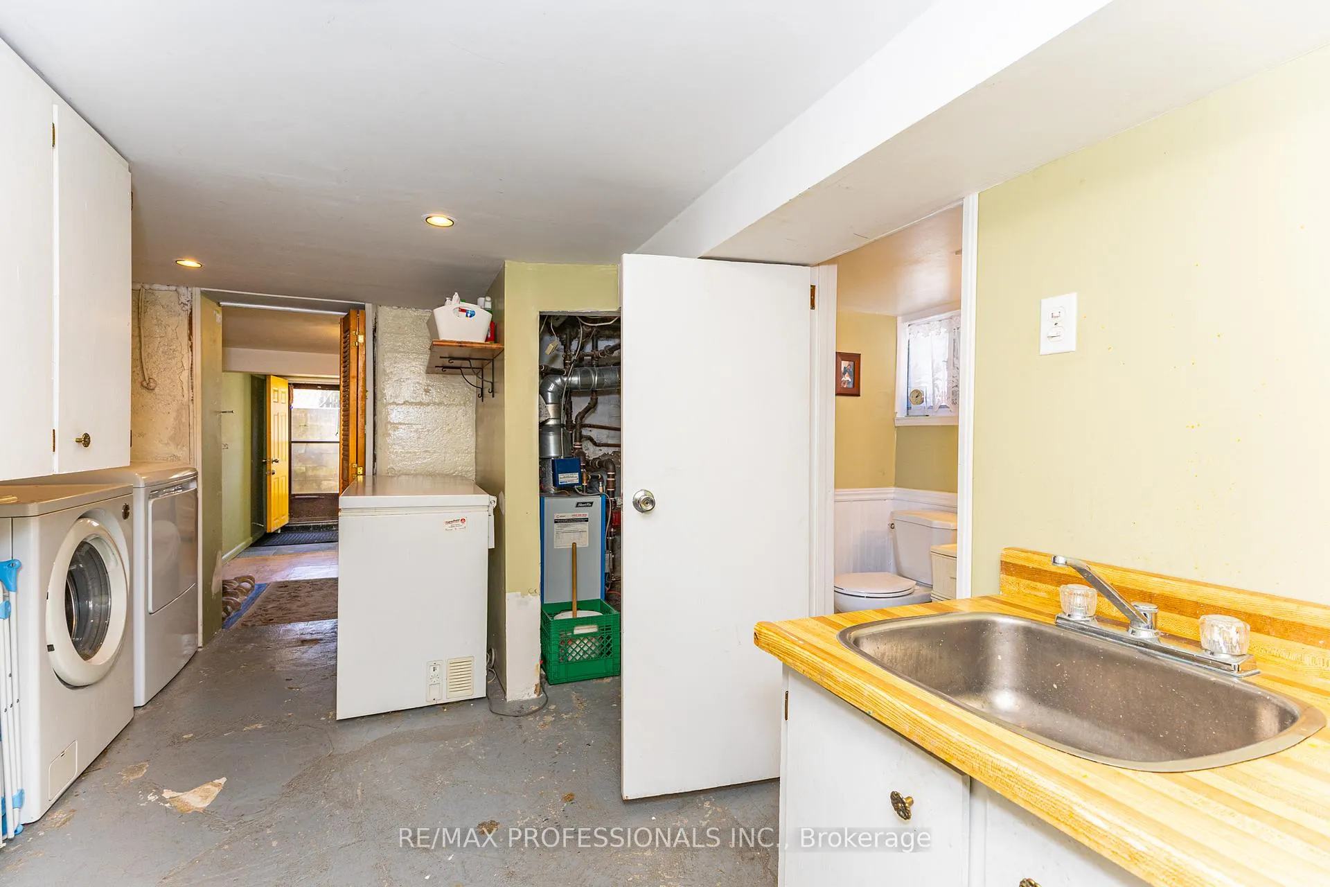 Photo 23 of 9 Orley Avenue, Toronto, Woodbine-Lumsden — HOMEH