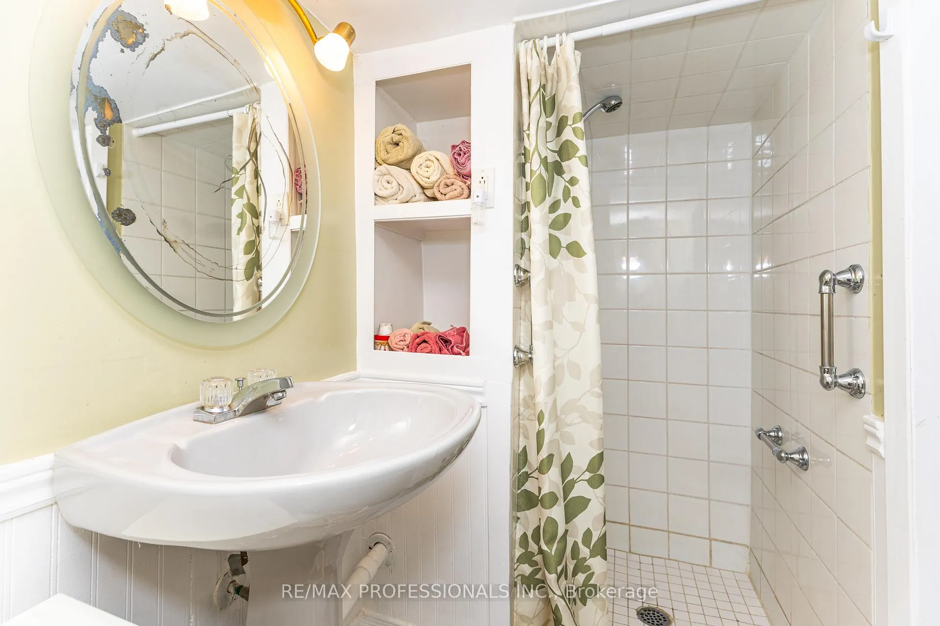 Photo 26 of 9 Orley Avenue, Toronto, Woodbine-Lumsden — HOMEH