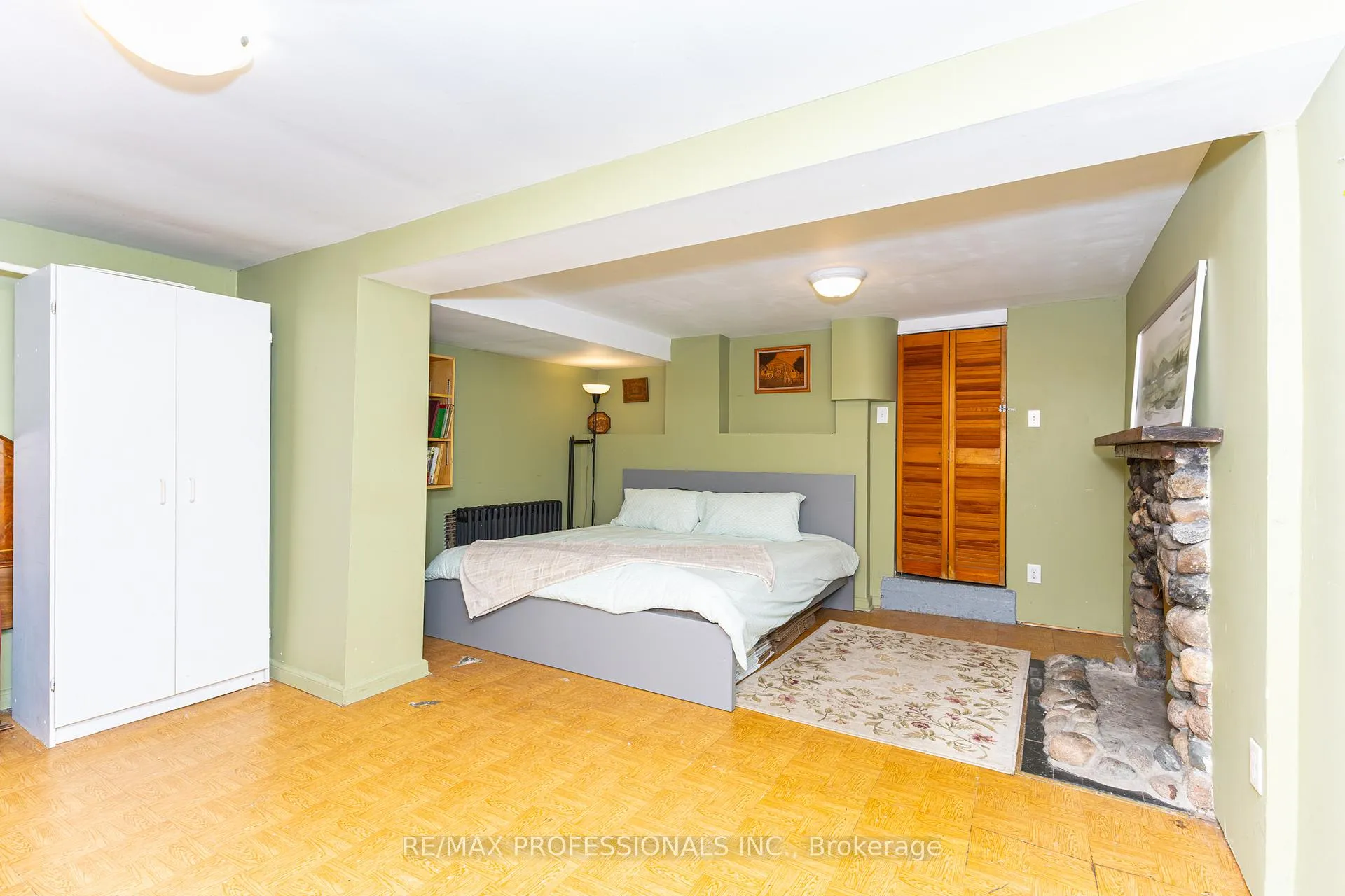 Photo 29 of 9 Orley Avenue, Toronto, Woodbine-Lumsden — HOMEH