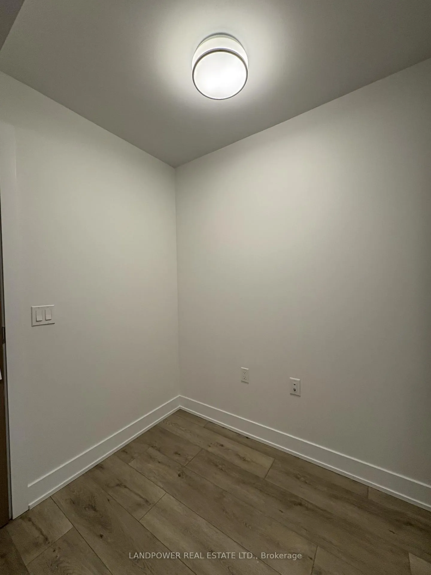 Photo 7 of Unit 704, 575 Bloor Street E, Toronto, North St. James Town — HOMEH