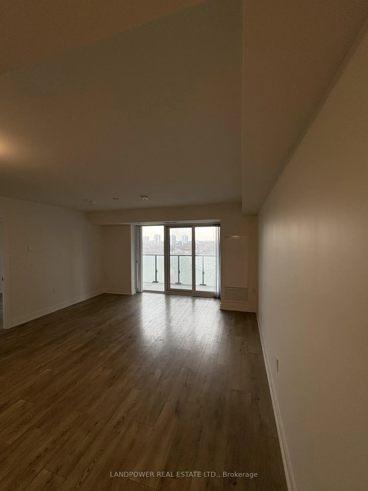 Photo 8 of Unit 704, 575 Bloor Street E, Toronto, North St. James Town — HOMEH