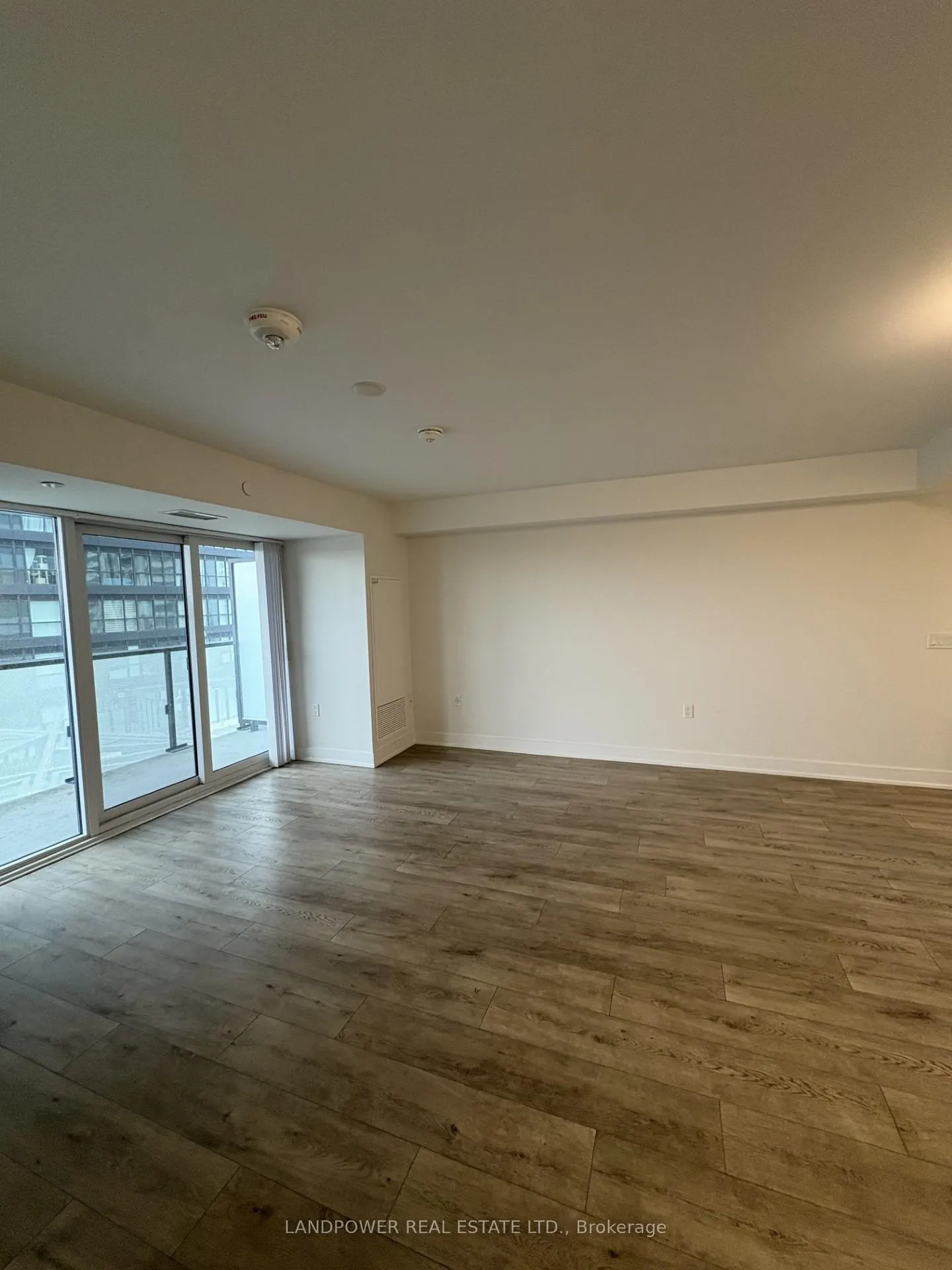 Photo 10 of Unit 704, 575 Bloor Street E, Toronto, North St. James Town — HOMEH
