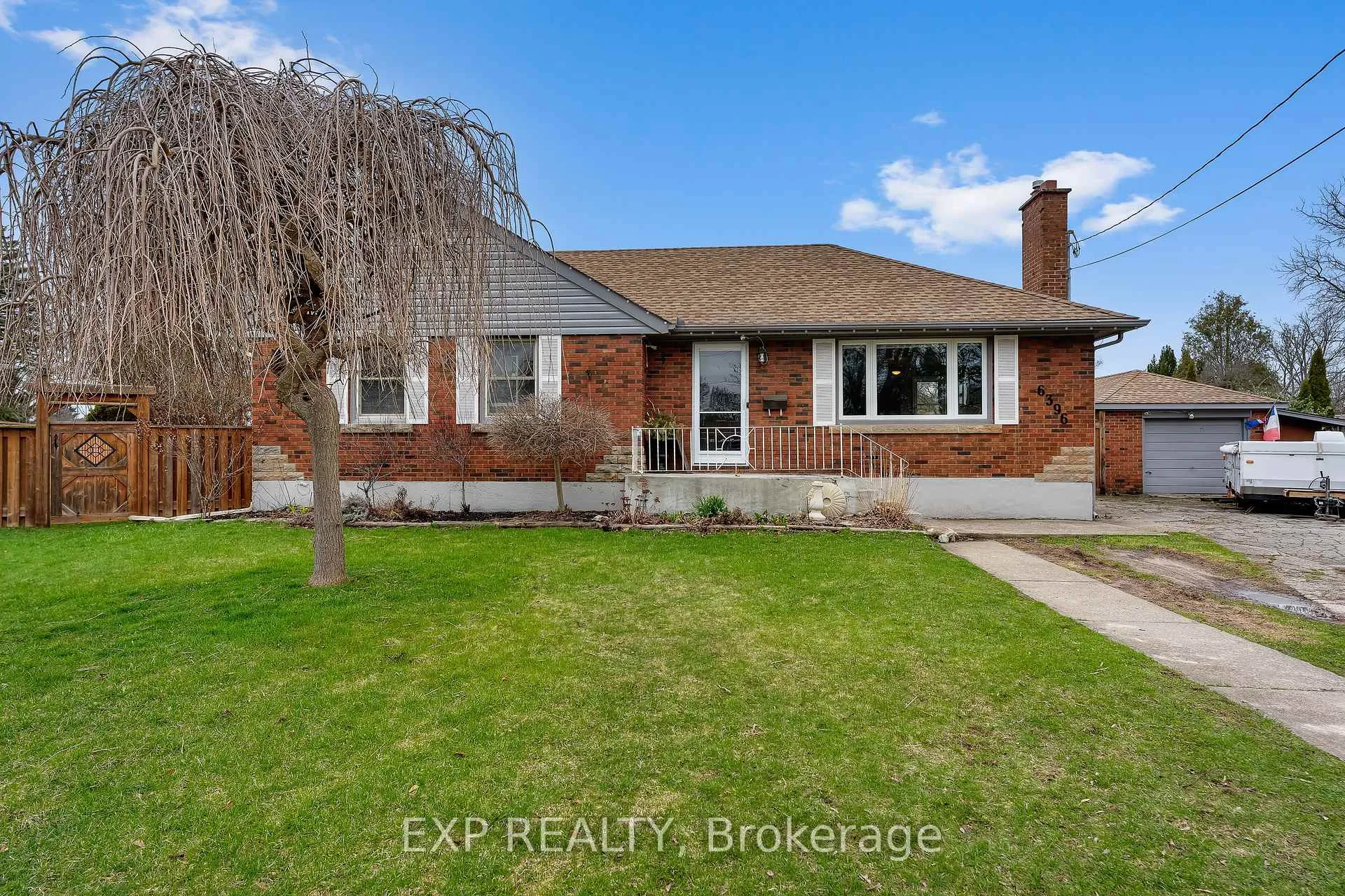 Front of 6396 Laura Crescent