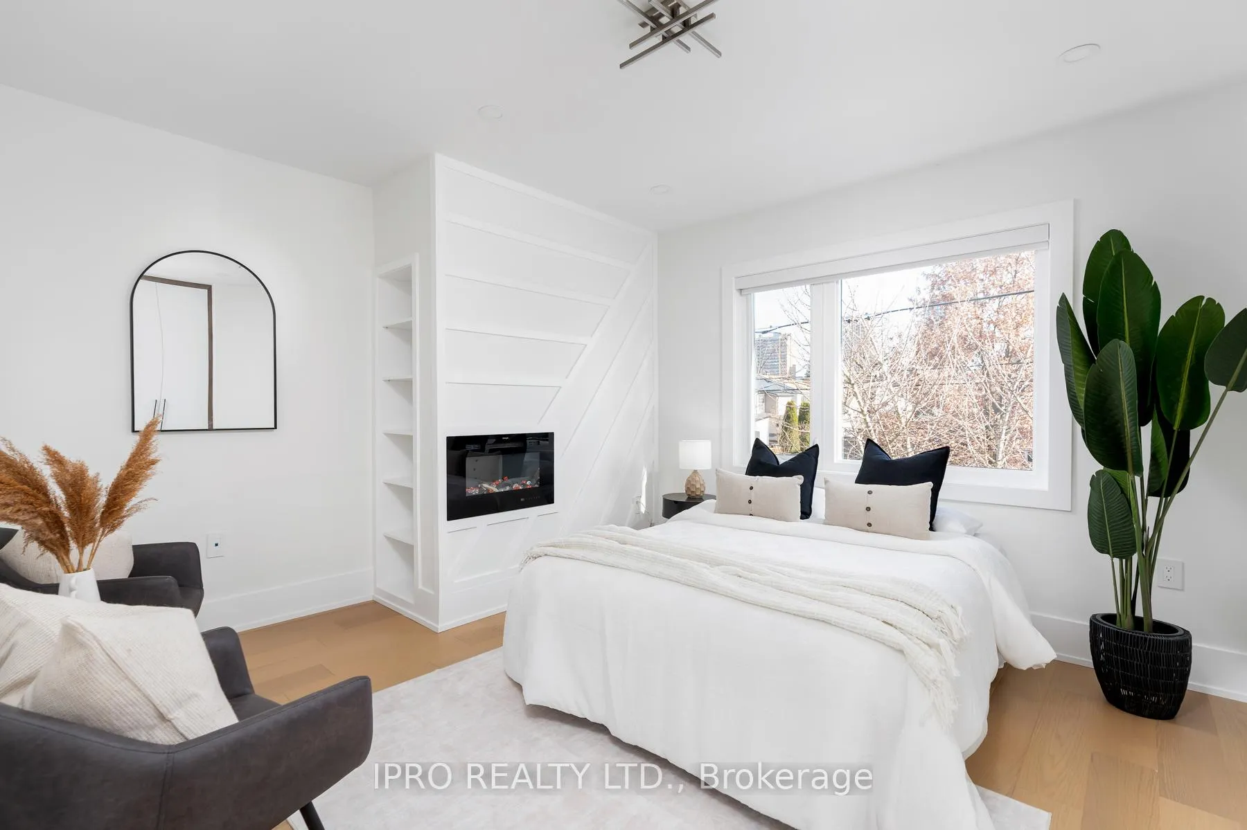 Photo 23 of 58 Doncaster Avenue, Toronto, Woodbine-Lumsden — HOMEH