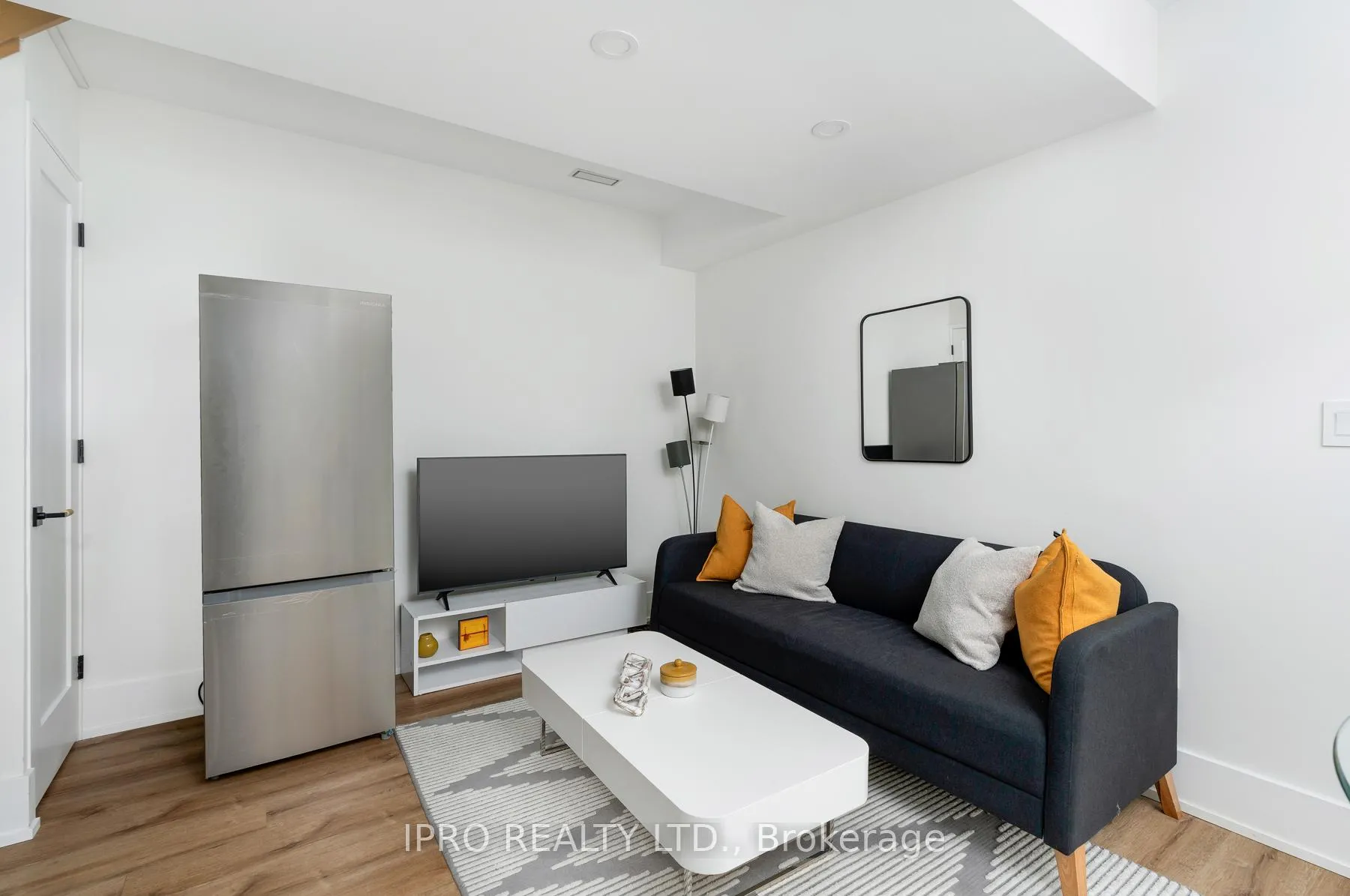 Photo 39 of 58 Doncaster Avenue, Toronto, Woodbine-Lumsden — HOMEH