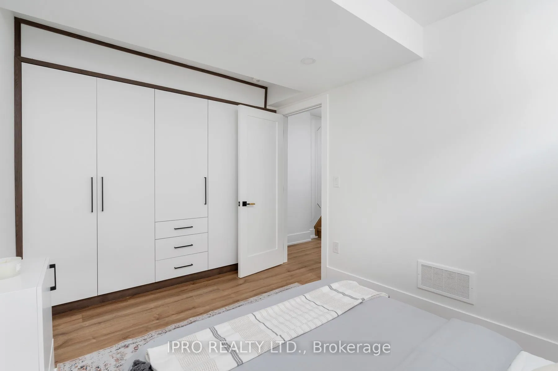 Photo 41 of 58 Doncaster Avenue, Toronto, Woodbine-Lumsden — HOMEH
