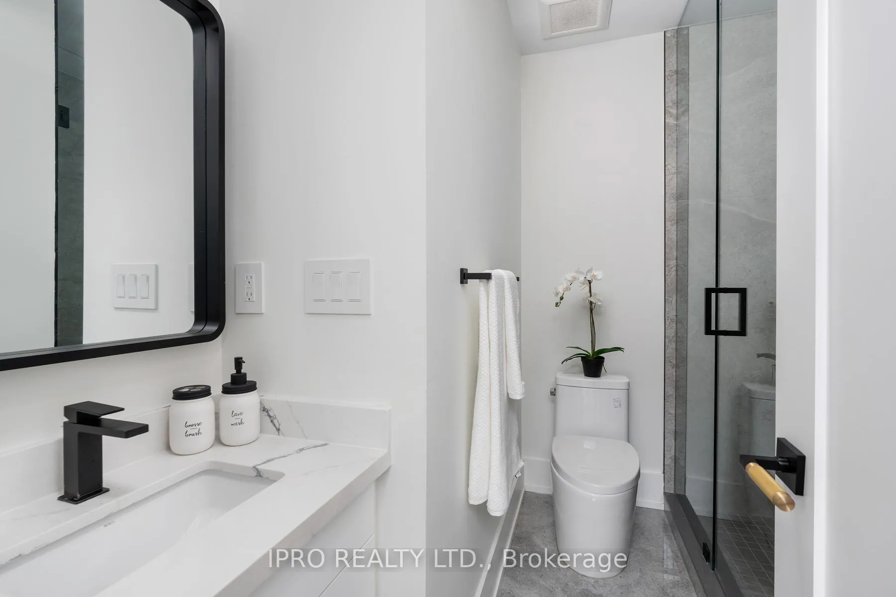 Photo 42 of 58 Doncaster Avenue, Toronto, Woodbine-Lumsden — HOMEH