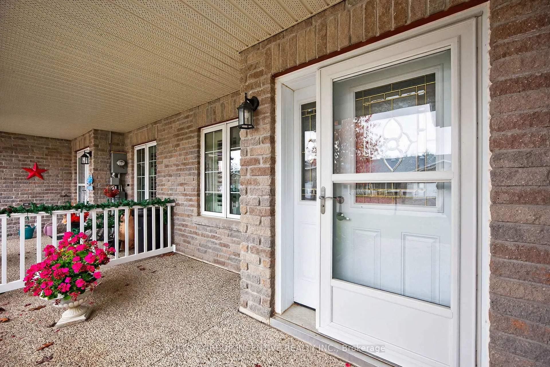 Photo 3 of 53 Clover Crescent, Wasaga Beach — HOMEH