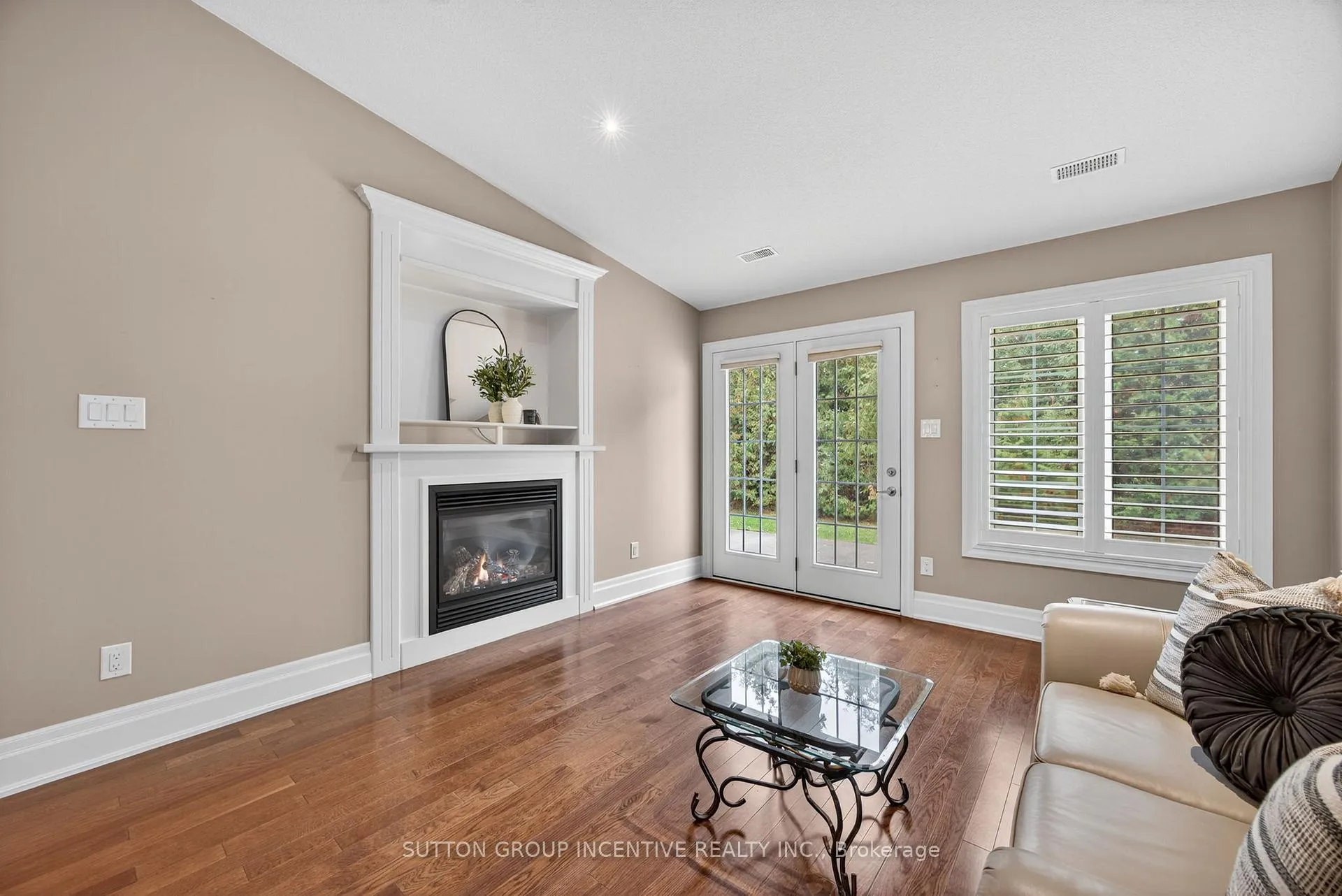 Photo 21 of 53 Clover Crescent, Wasaga Beach — HOMEH