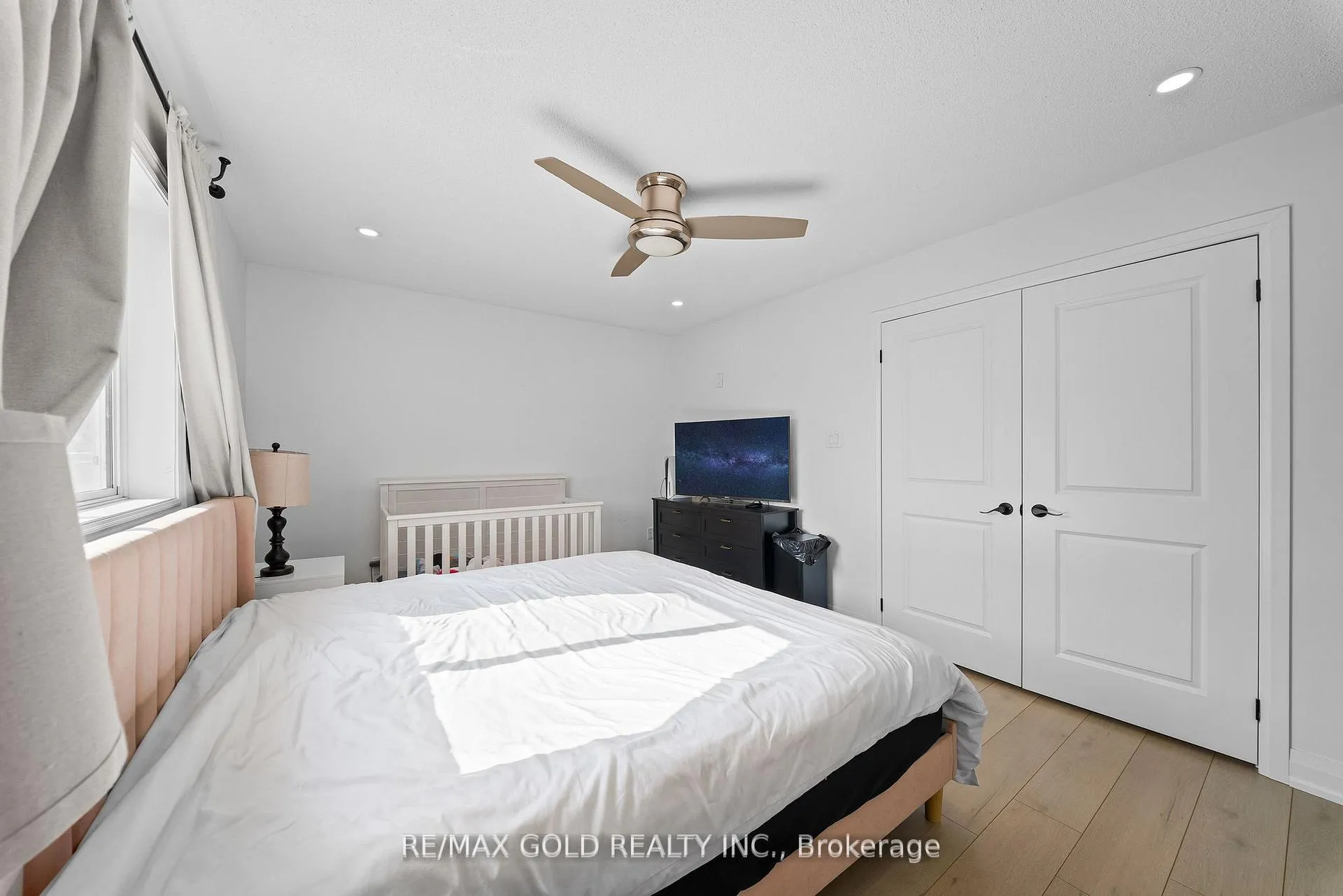 Photo 34 of 18 Russell Street, Halton Hills, Georgetown — HOMEH