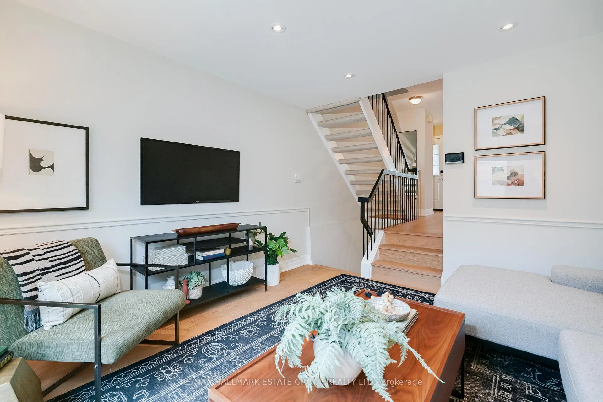 Photo 14 of 31 Unity Road, Toronto, Greenwood-Coxwell — HOMEH