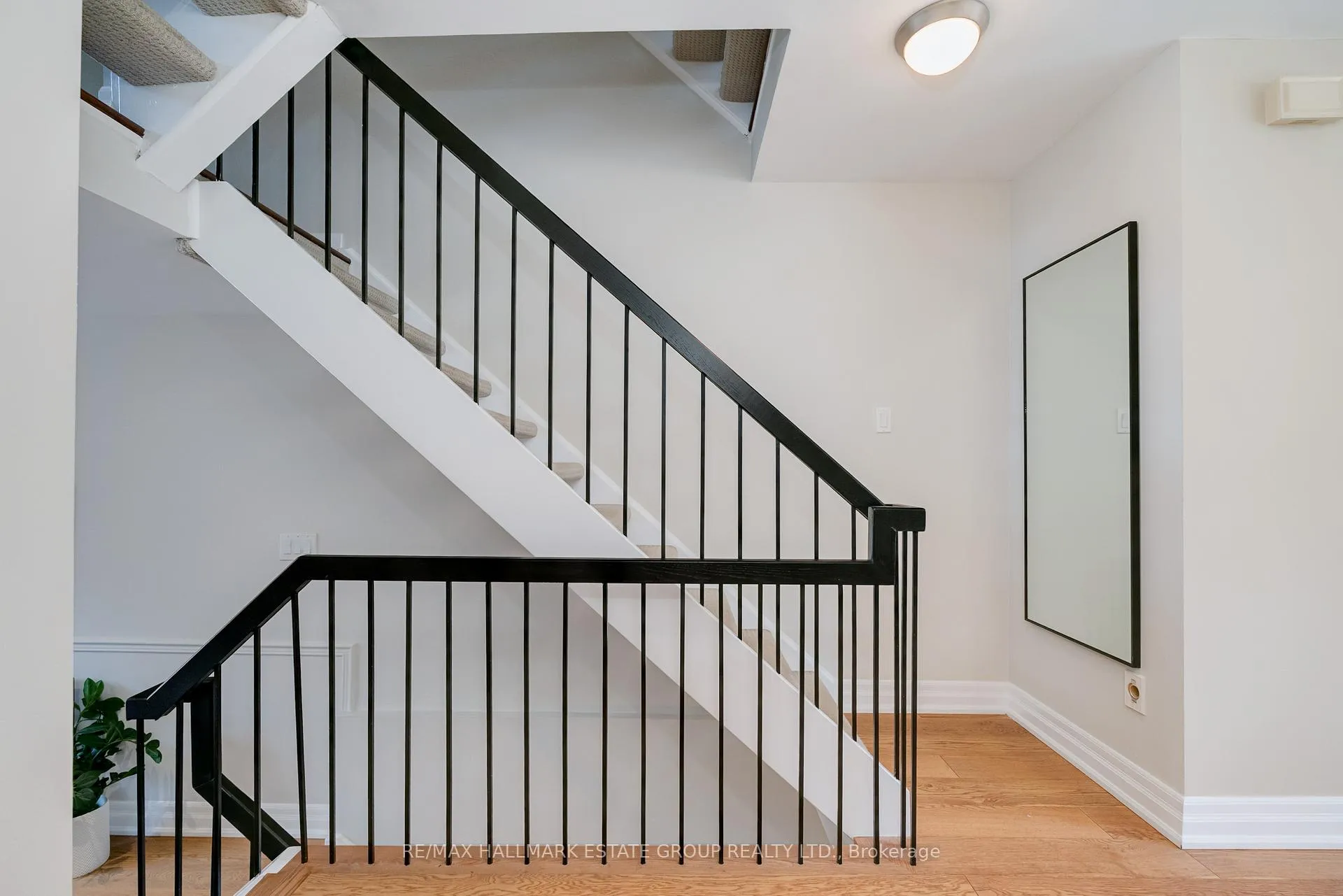 Photo 16 of 31 Unity Road, Toronto, Greenwood-Coxwell — HOMEH
