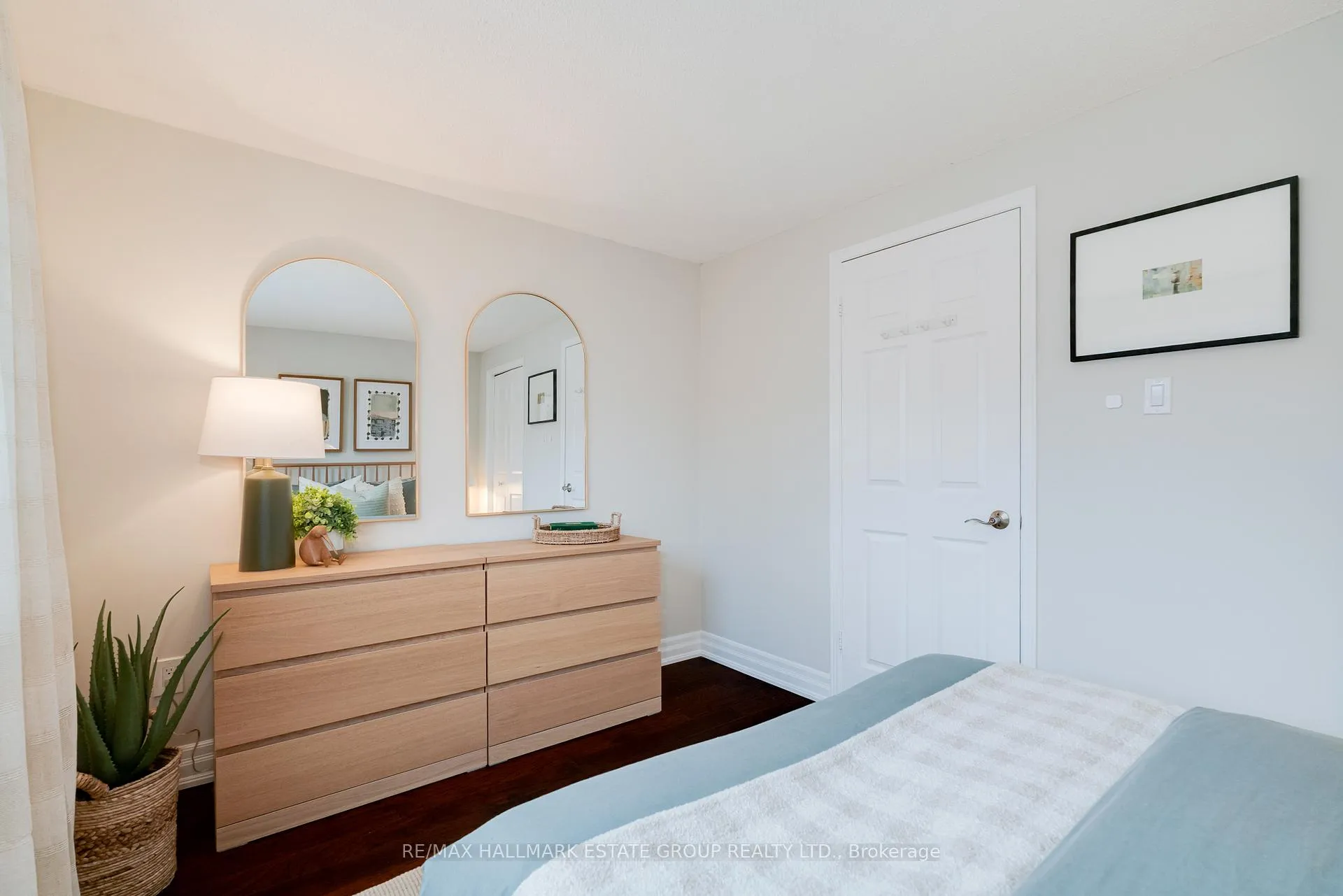 Photo 20 of 31 Unity Road, Toronto, Greenwood-Coxwell — HOMEH