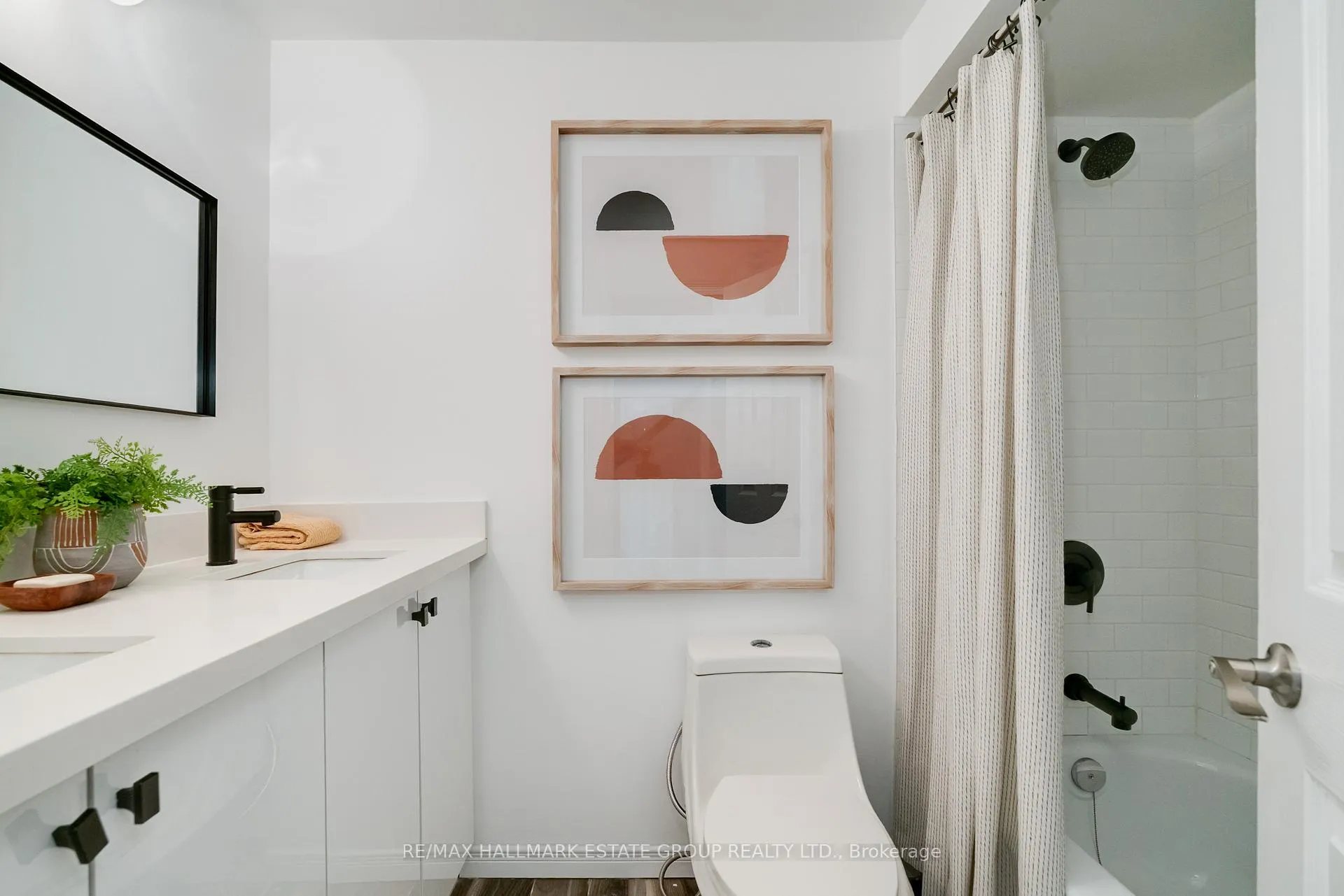 Photo 22 of 31 Unity Road, Toronto, Greenwood-Coxwell — HOMEH