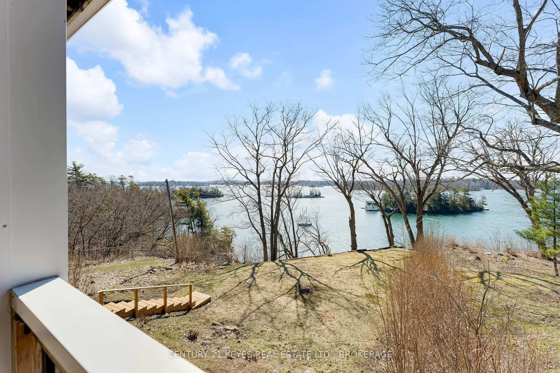 Photo 8 of 13 Windsor Drive E, Gananoque — HOMEH