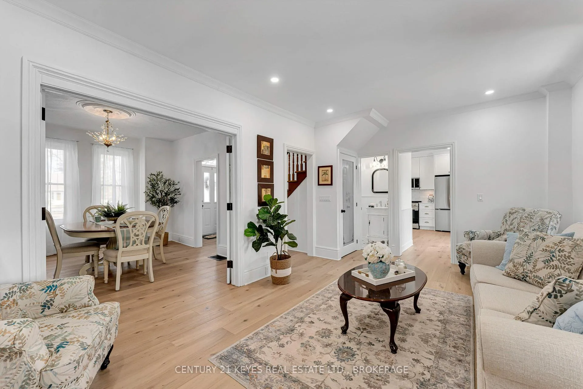Photo 18 of 13 Windsor Drive E, Gananoque — HOMEH