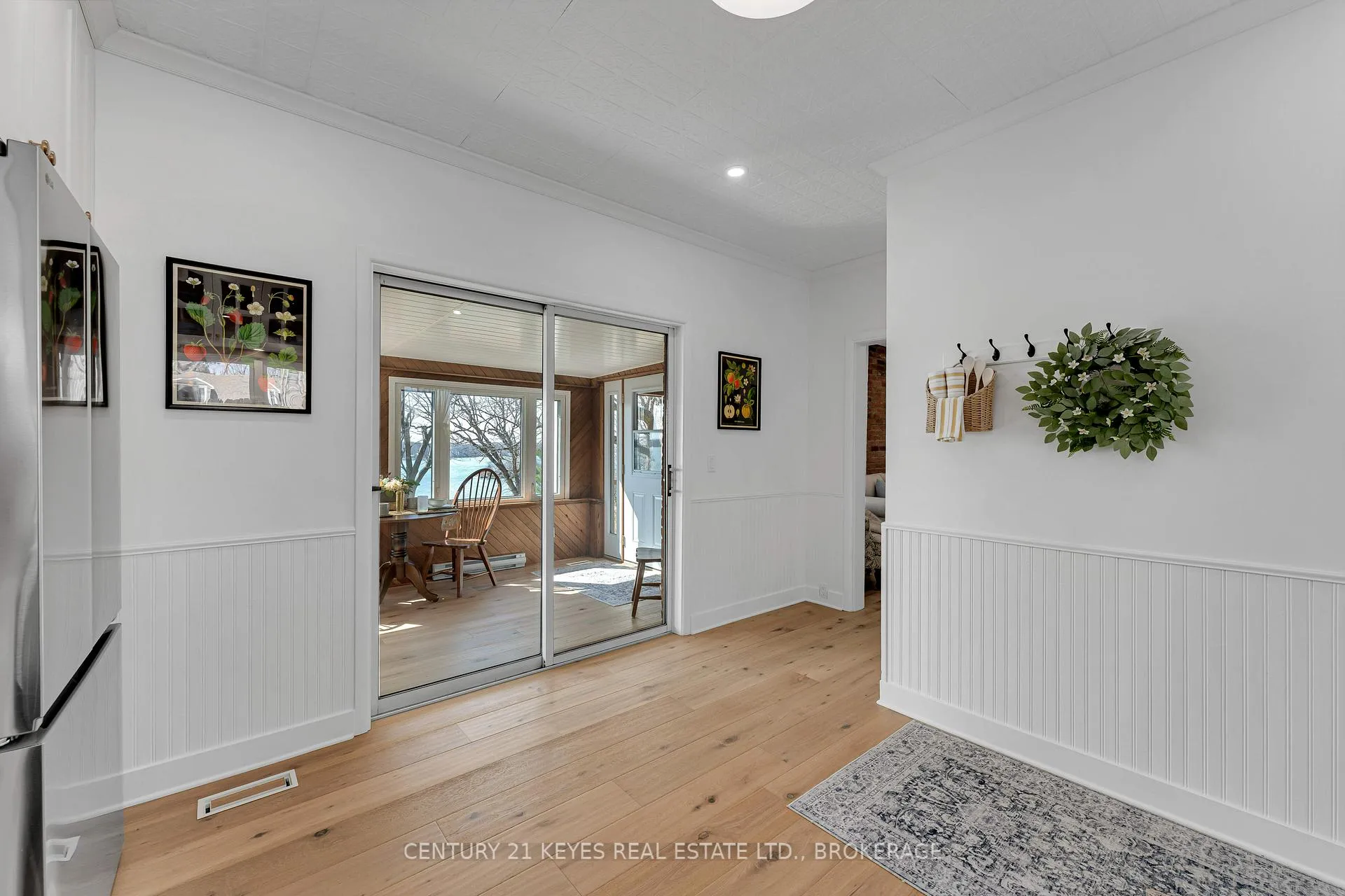Photo 25 of 13 Windsor Drive E, Gananoque — HOMEH