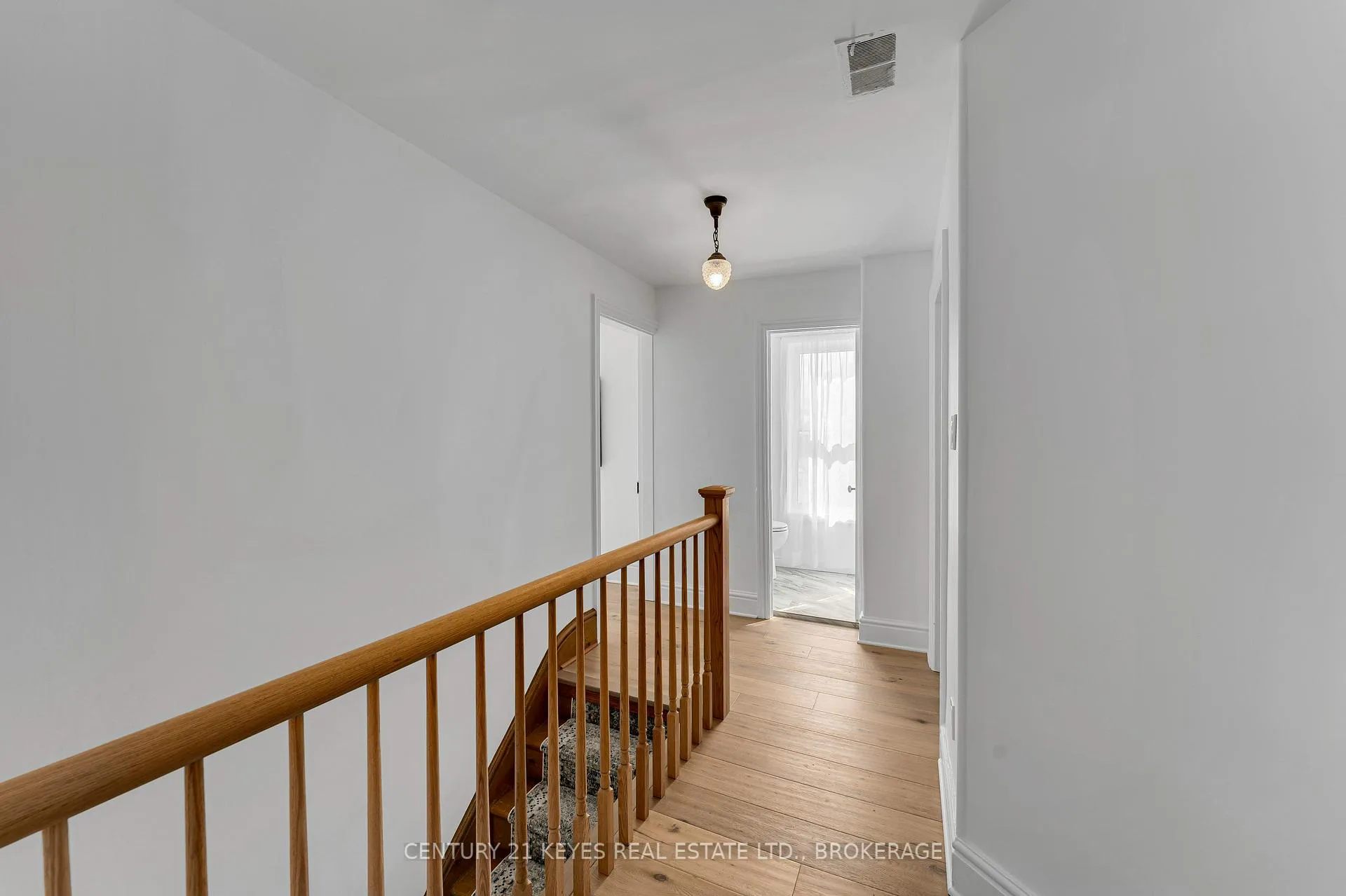 Photo 30 of 13 Windsor Drive E, Gananoque — HOMEH