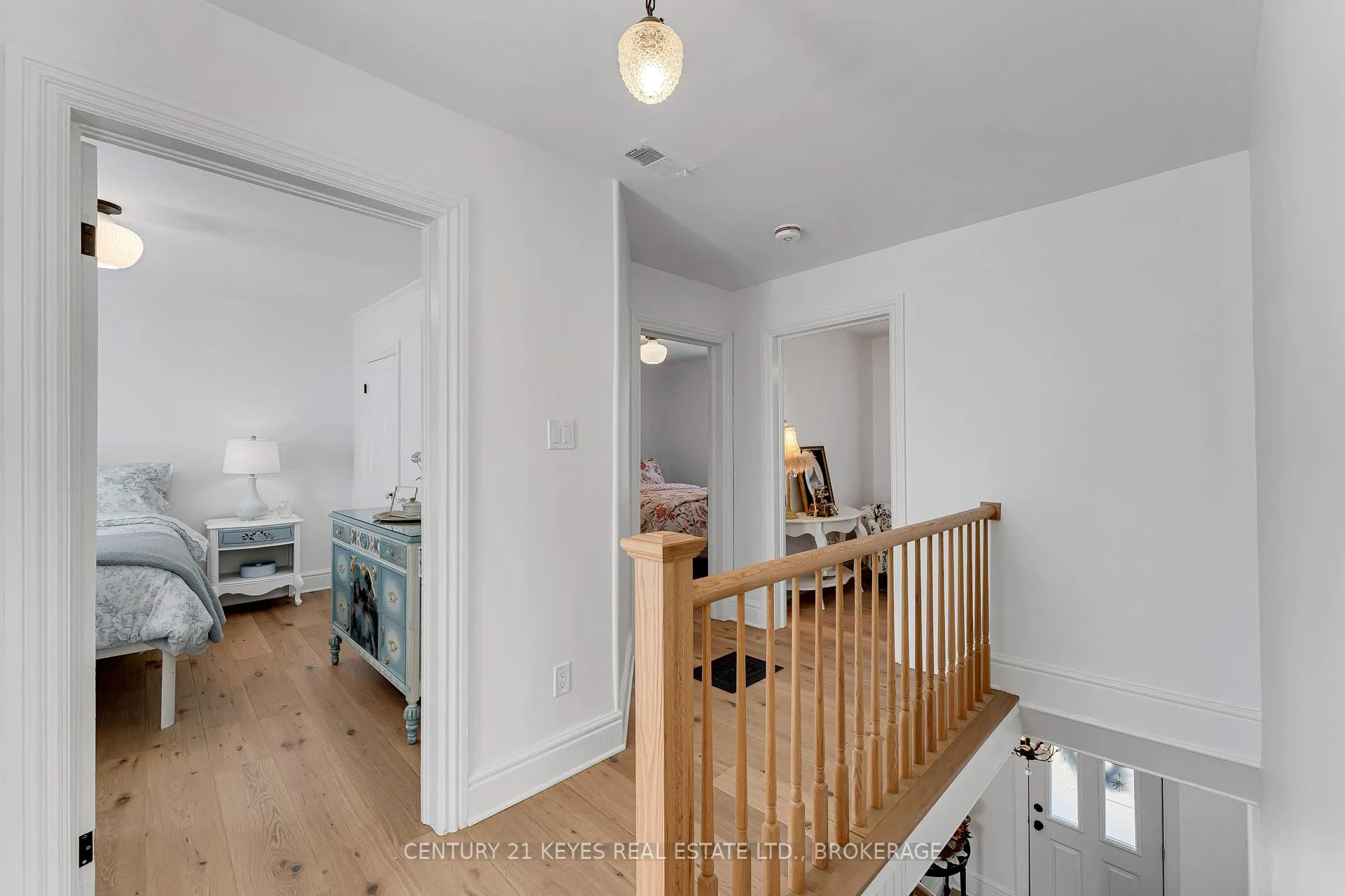 Photo 31 of 13 Windsor Drive E, Gananoque — HOMEH
