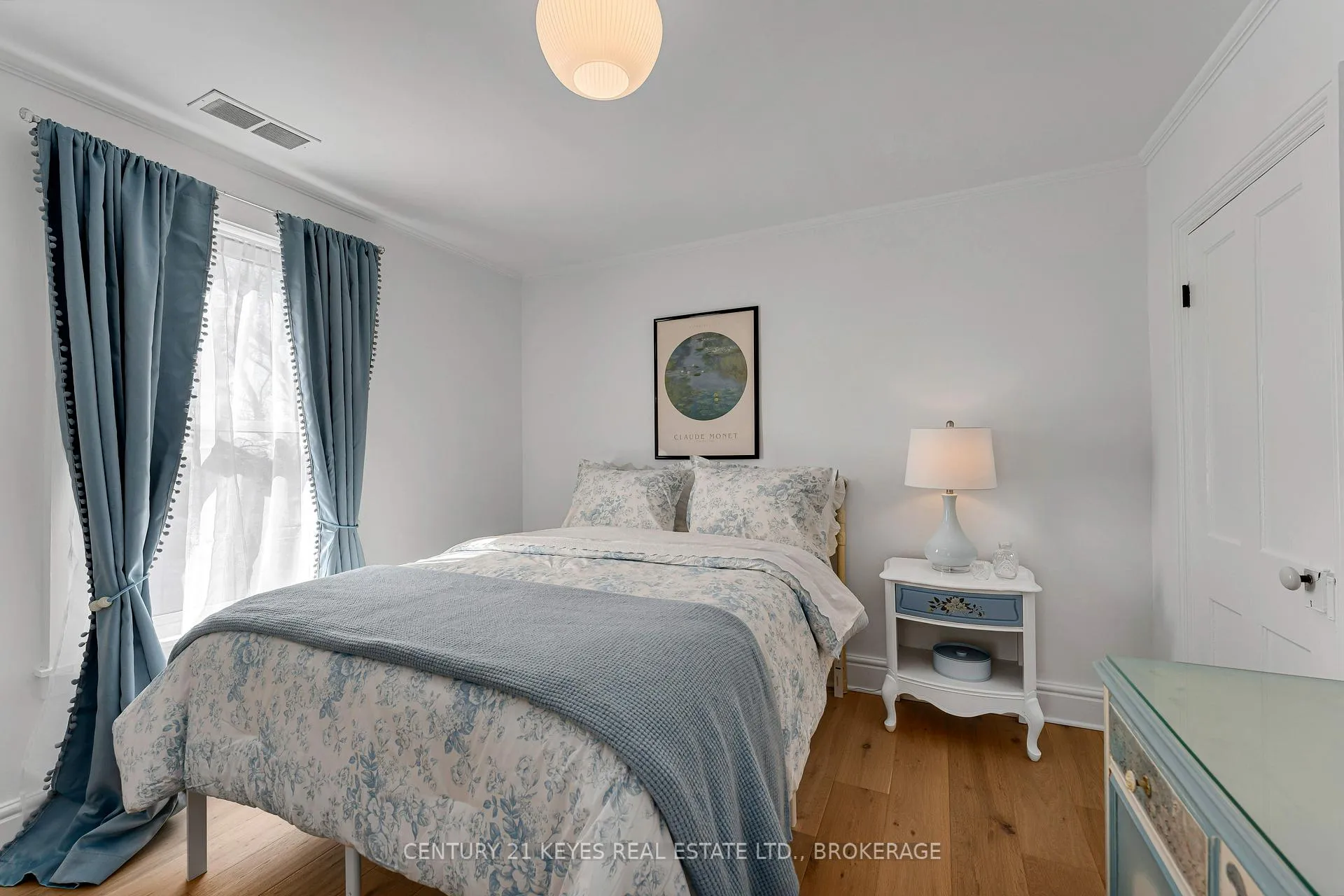 Photo 35 of 13 Windsor Drive E, Gananoque — HOMEH