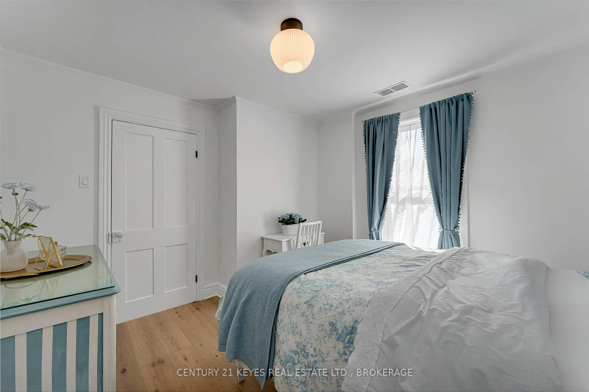 Photo 36 of 13 Windsor Drive E, Gananoque — HOMEH