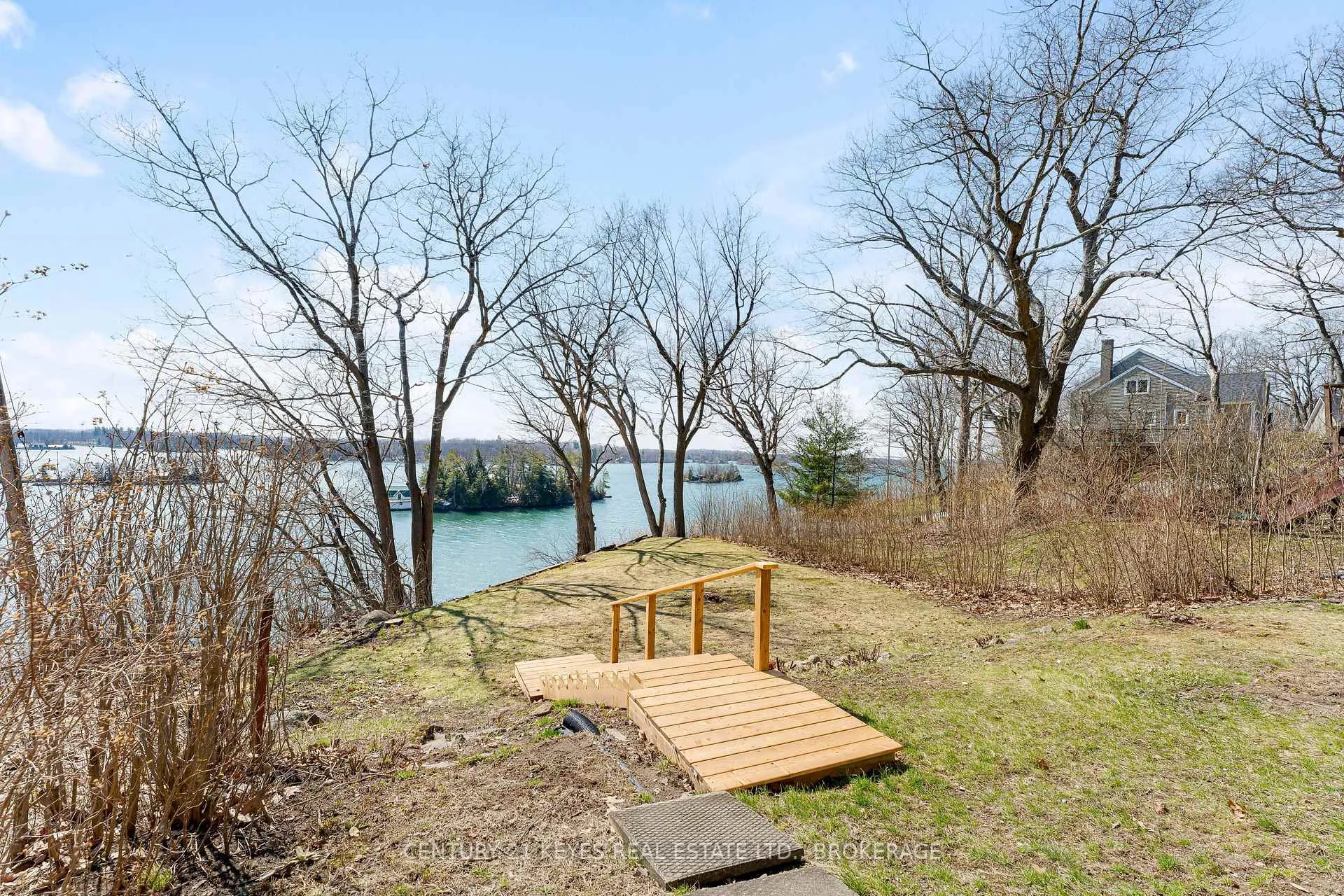Photo 47 of 13 Windsor Drive E, Gananoque — HOMEH