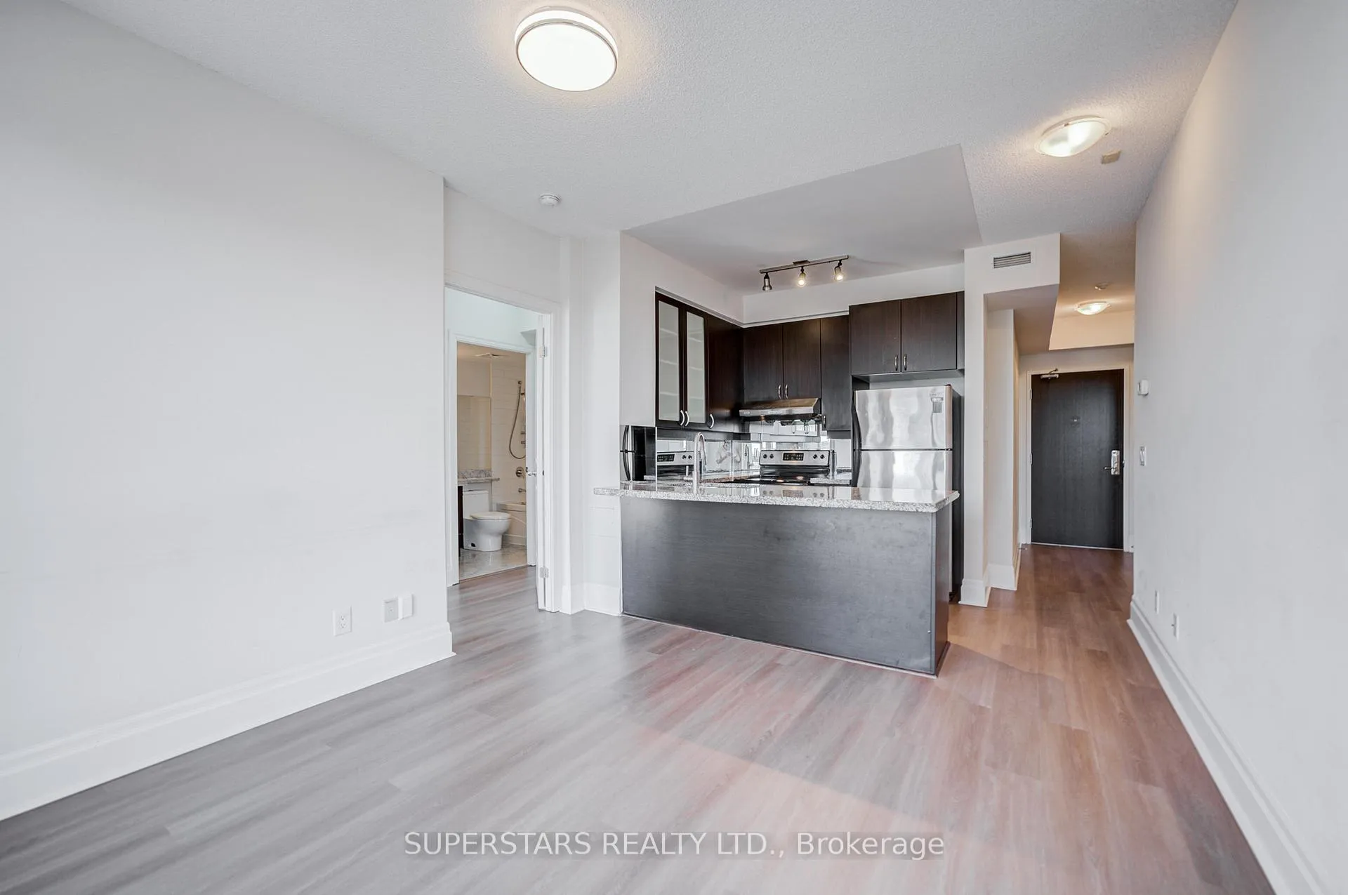 Photo 12 of Unit 502C, 39 Upper Duke Crescent, Markham, Unionville — HOMEH
