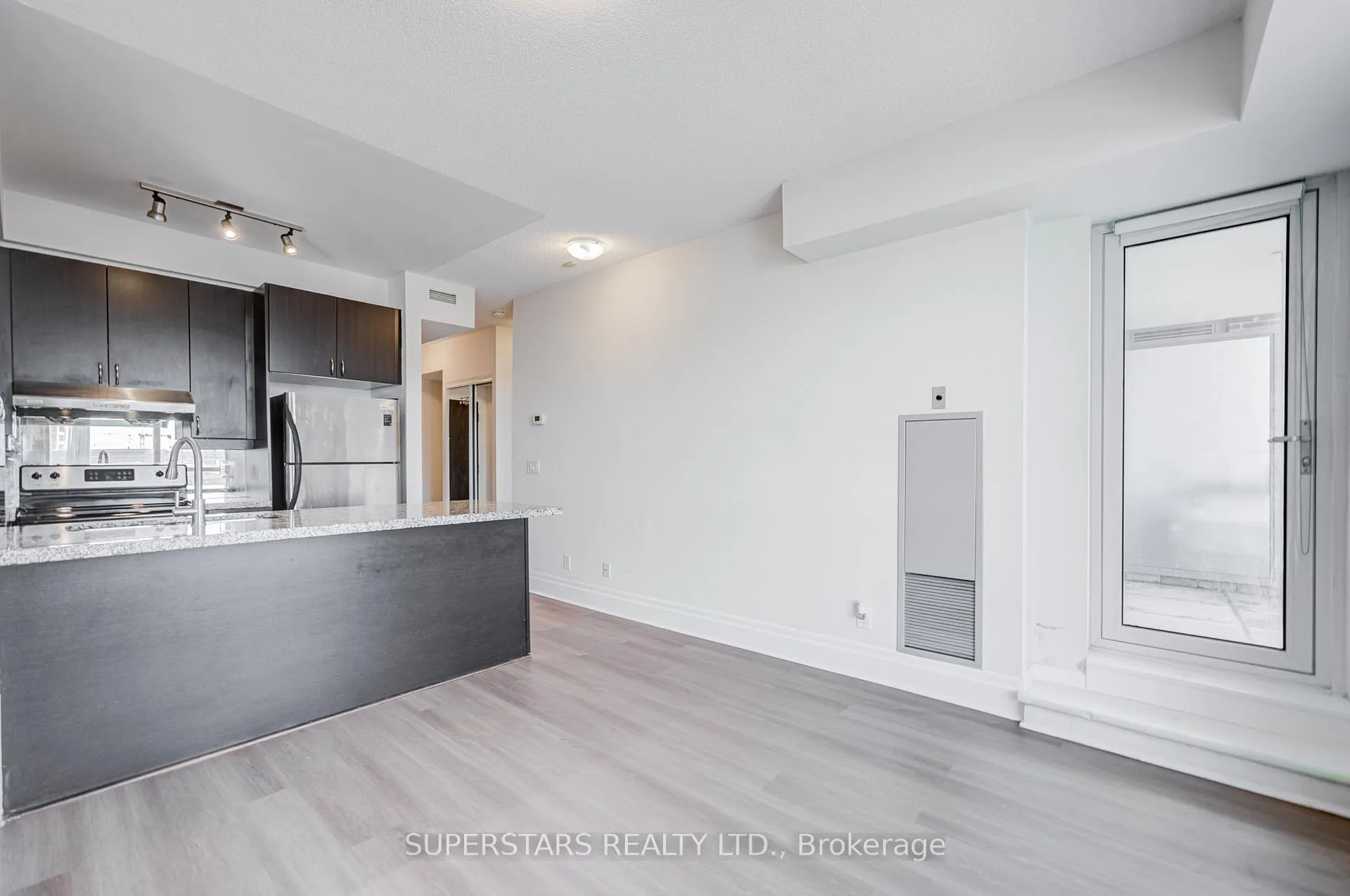 Photo 13 of Unit 502C, 39 Upper Duke Crescent, Markham, Unionville — HOMEH