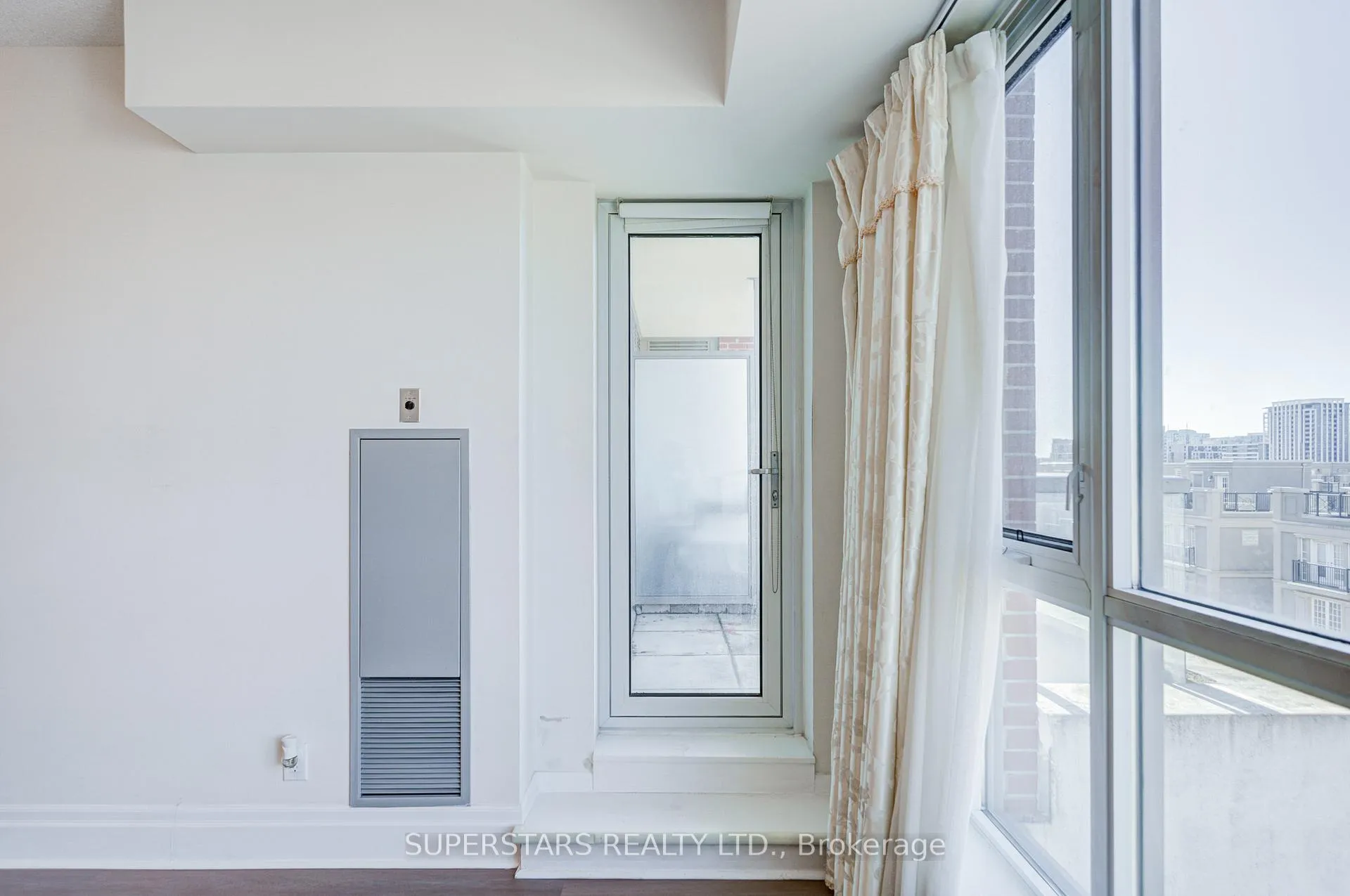 Photo 14 of Unit 502C, 39 Upper Duke Crescent, Markham, Unionville — HOMEH