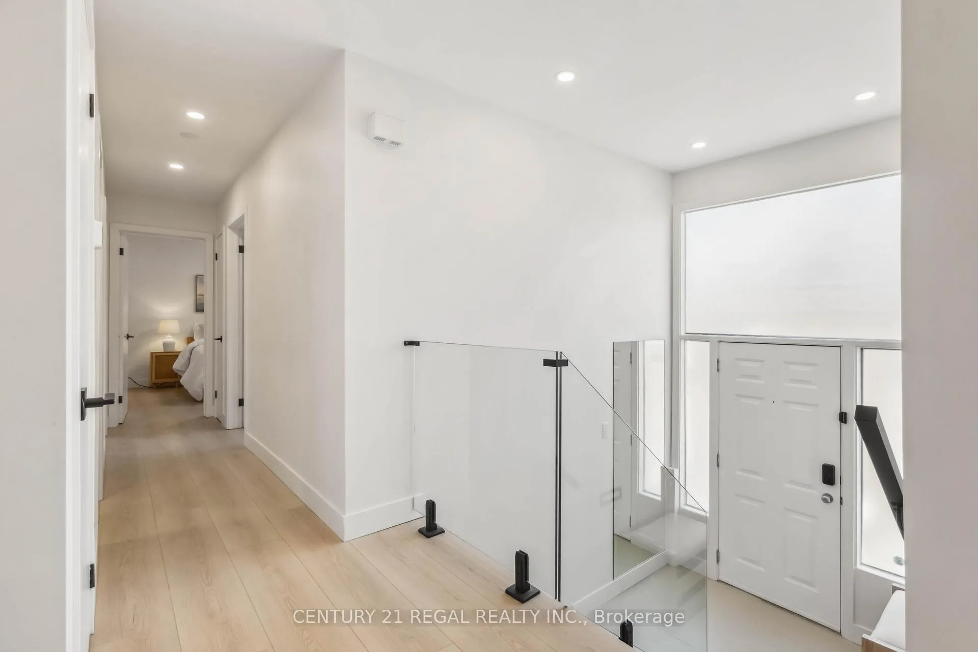 Photo 18 of 26 Sir Bedevere Place, Markham, Markham Village — HOMEH