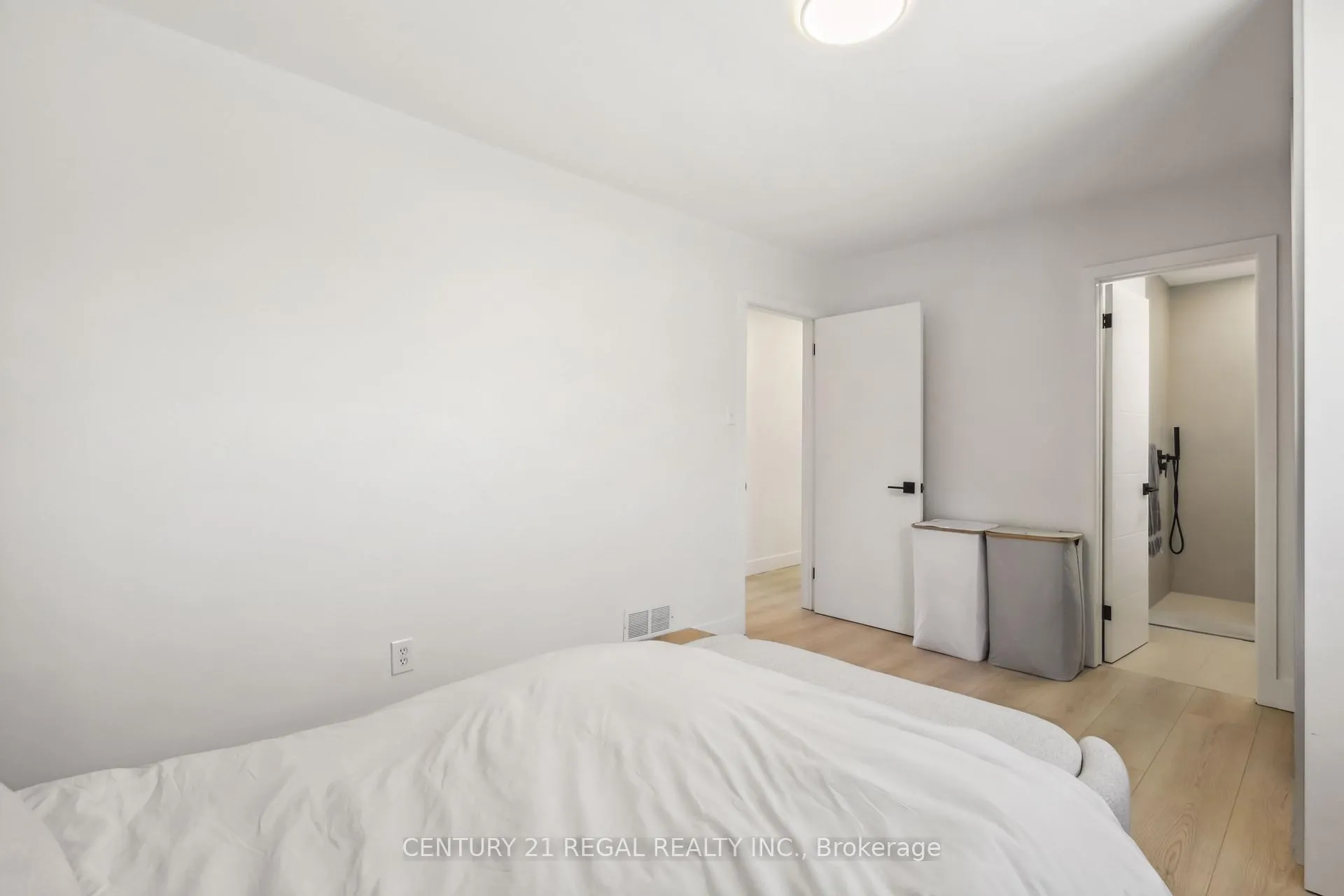 Photo 22 of 26 Sir Bedevere Place, Markham, Markham Village — HOMEH