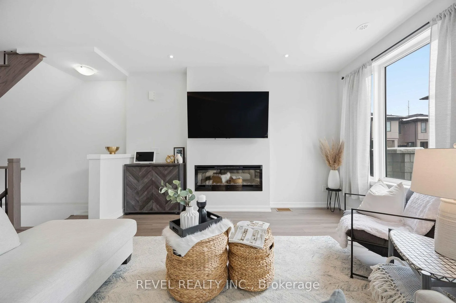 Photo 11 of Unit 14, 1956 Altona Road, Pickering, Rouge Park — HOMEH