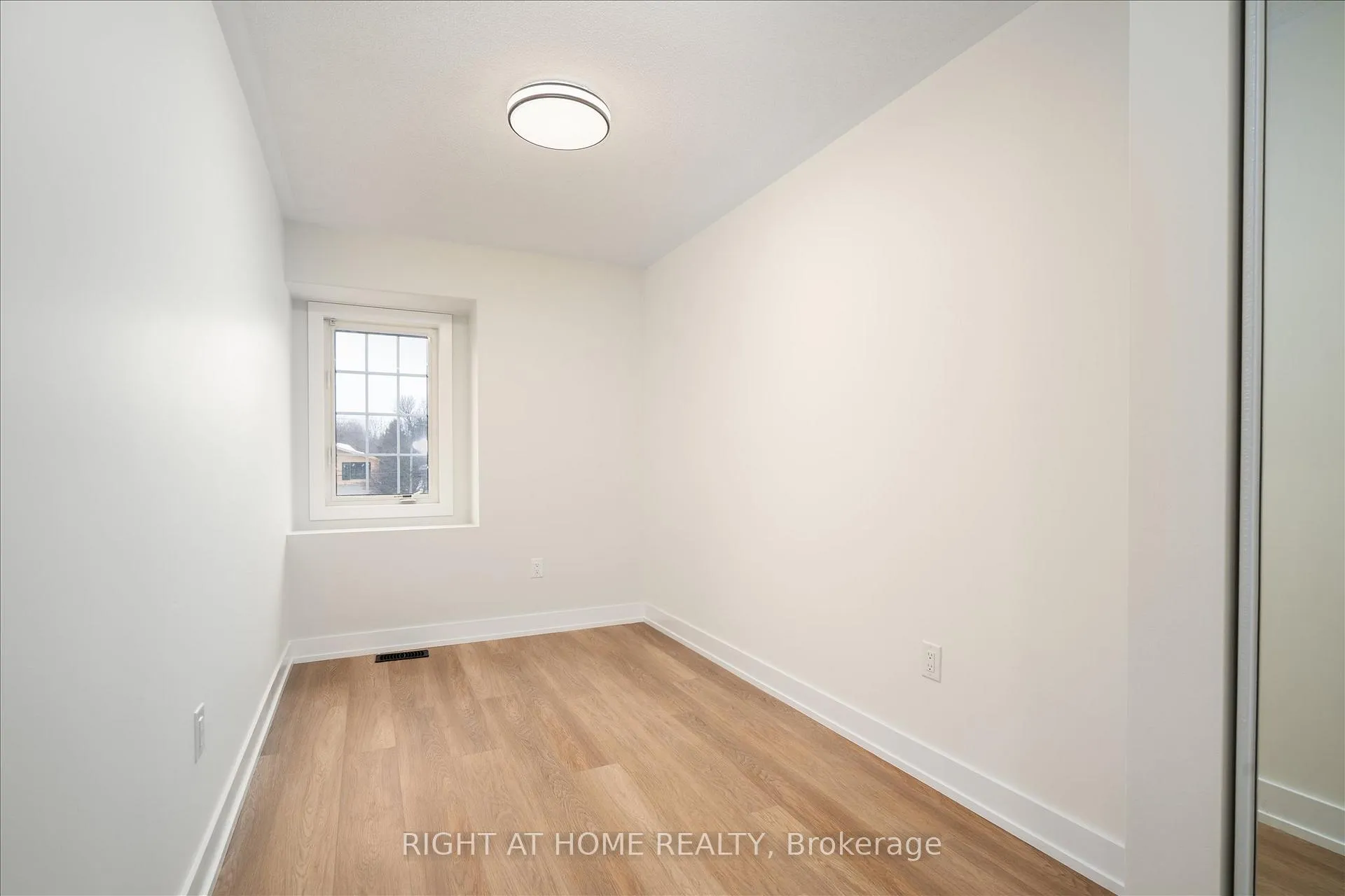Photo 14 of Unit 36, 735 Sheppard Avenue W, Pickering, Woodlands — HOMEH