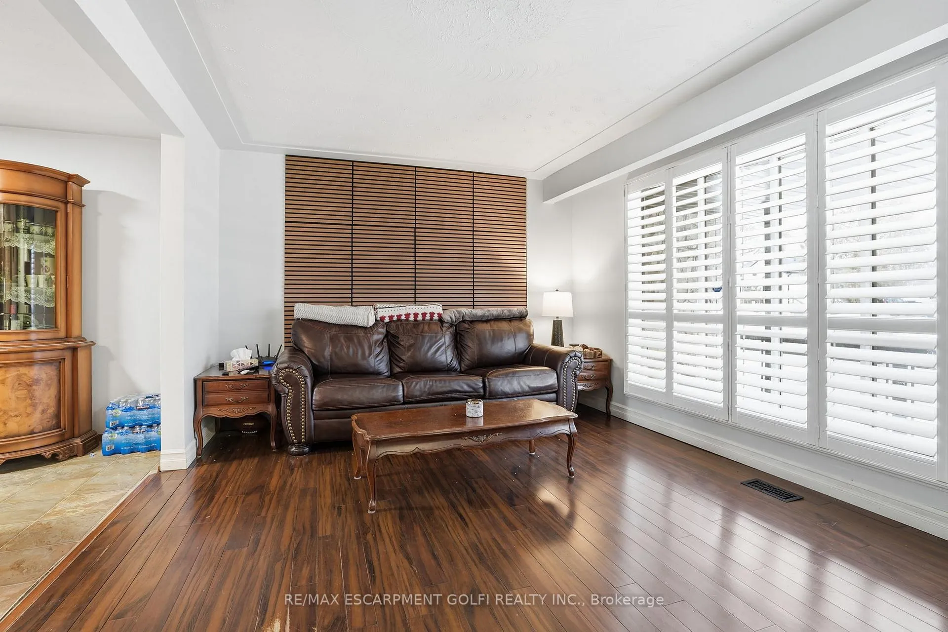 Photo 3 of 20 Amber Street, Brantford — HOMEH