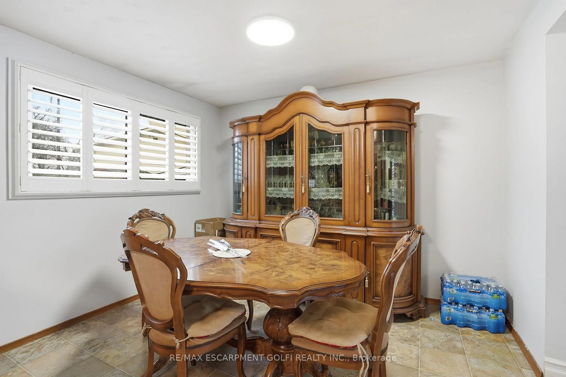 Photo 7 of 20 Amber Street, Brantford — HOMEH